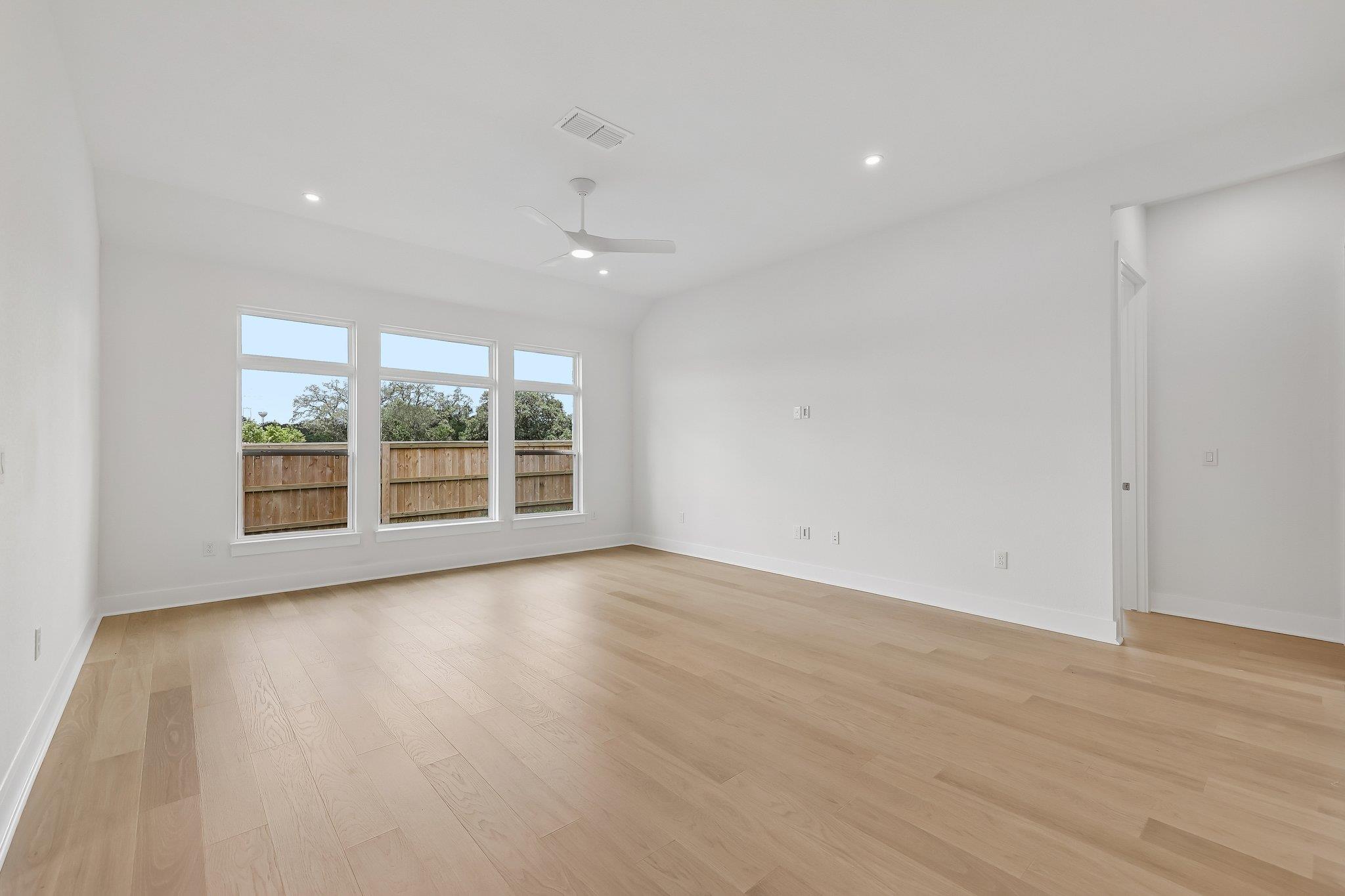 135  Comfort Dr, photo 5