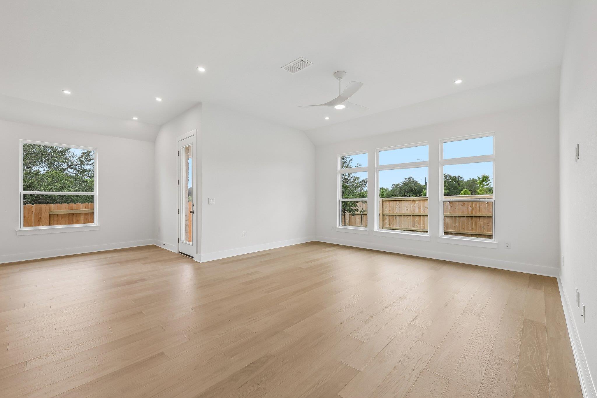 135  Comfort Dr, photo 6