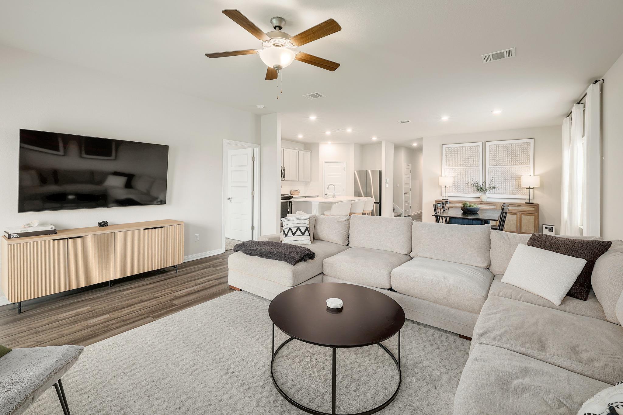 144  Sun Grove Trl, photo 3