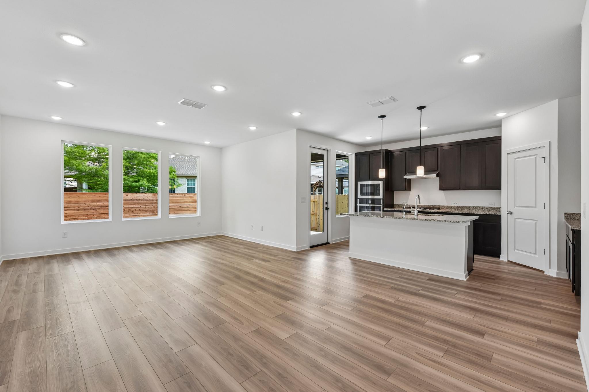 310  Romans Rd, photo 4
