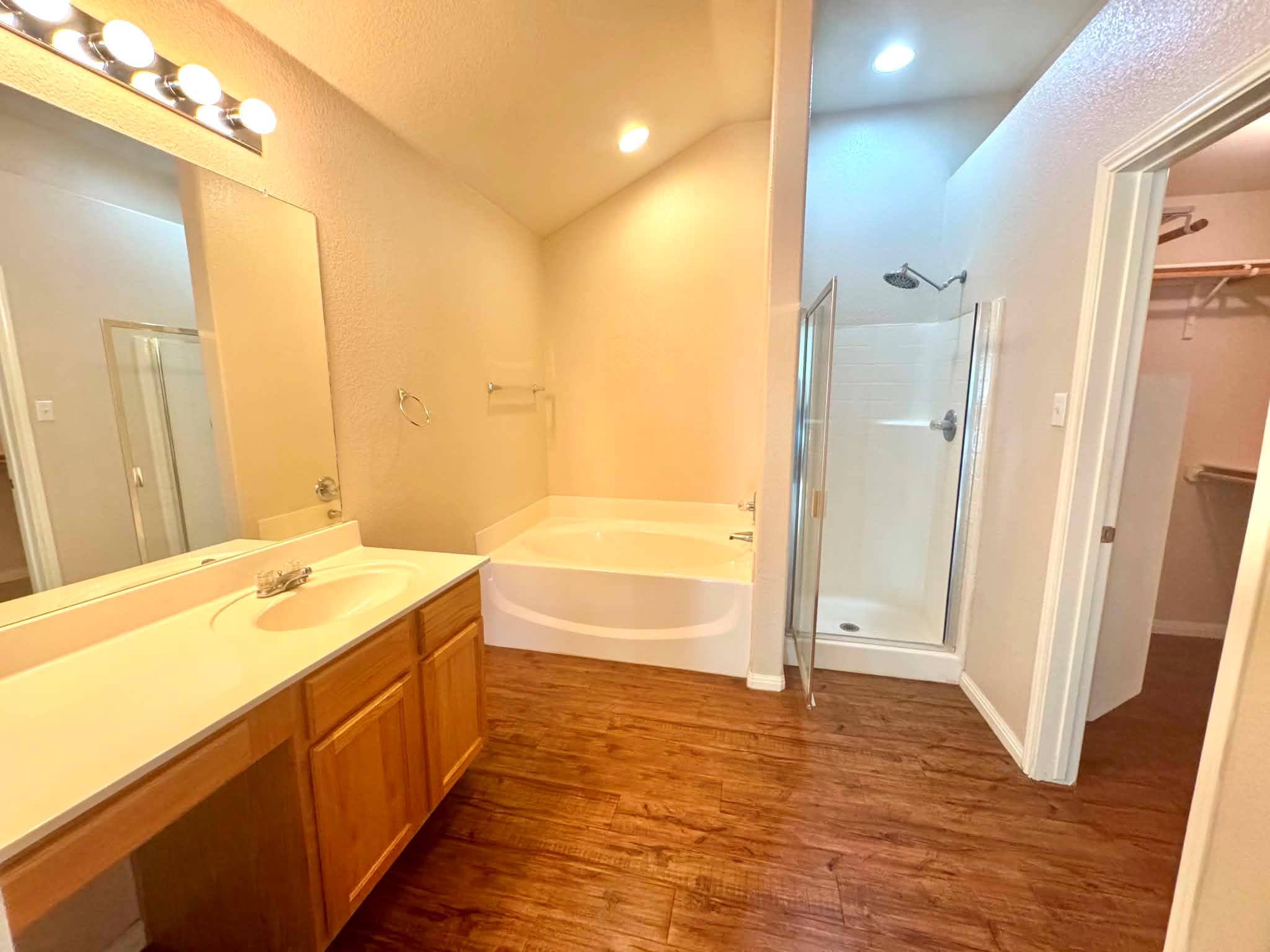 2037  Northview Dr, photo 11
