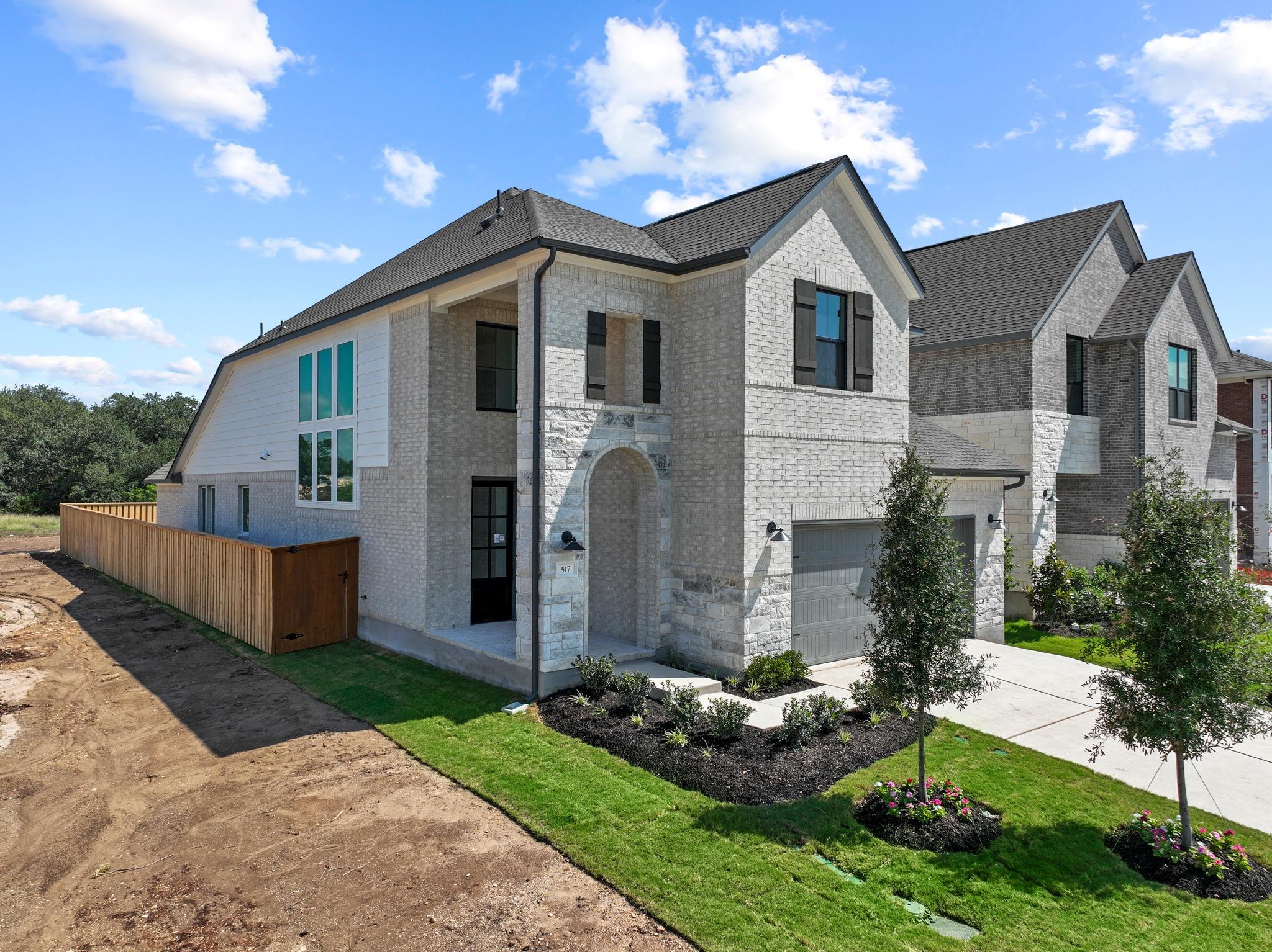 517  Buckaroo Dr, photo 2