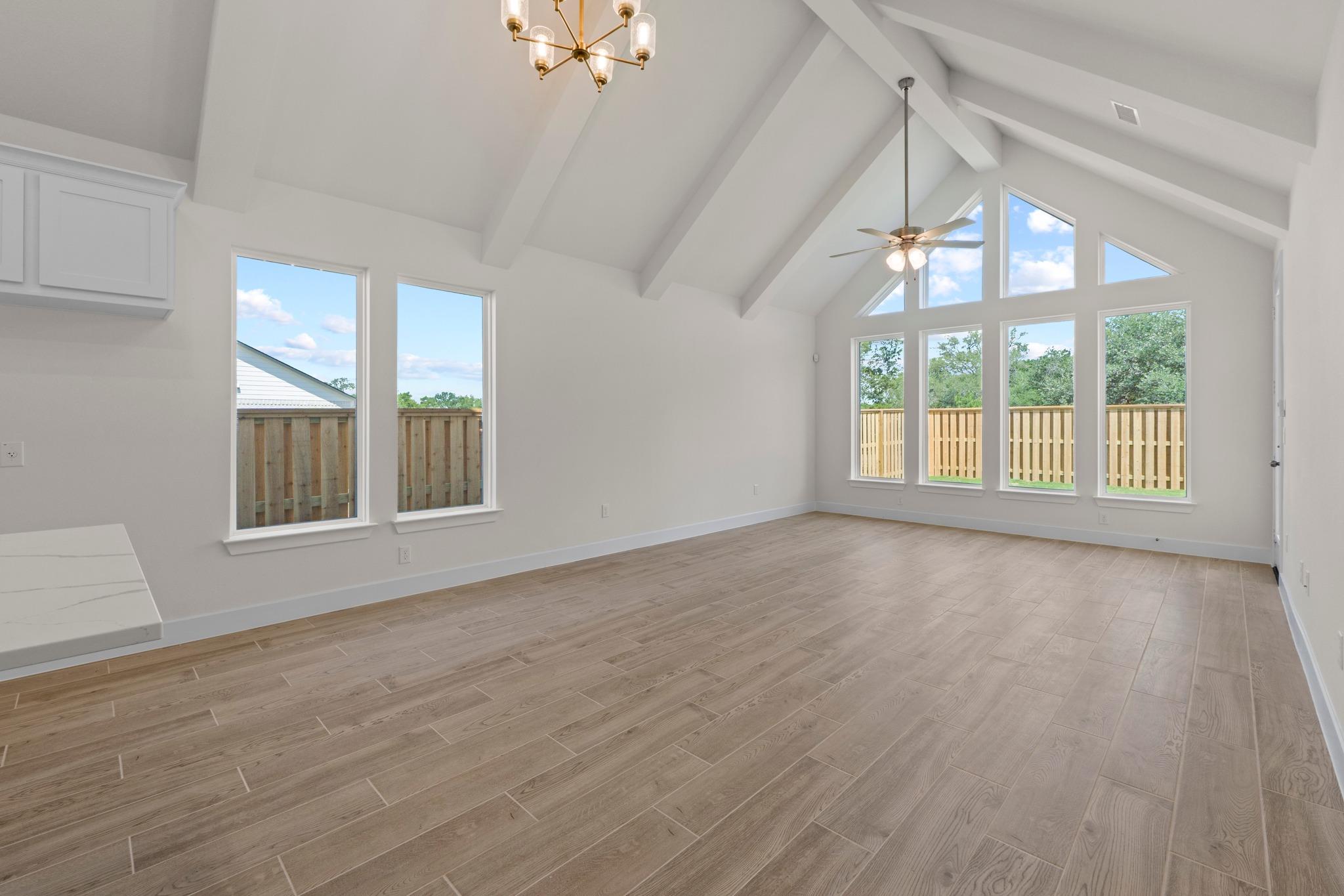 517  Buckaroo Dr, photo 5