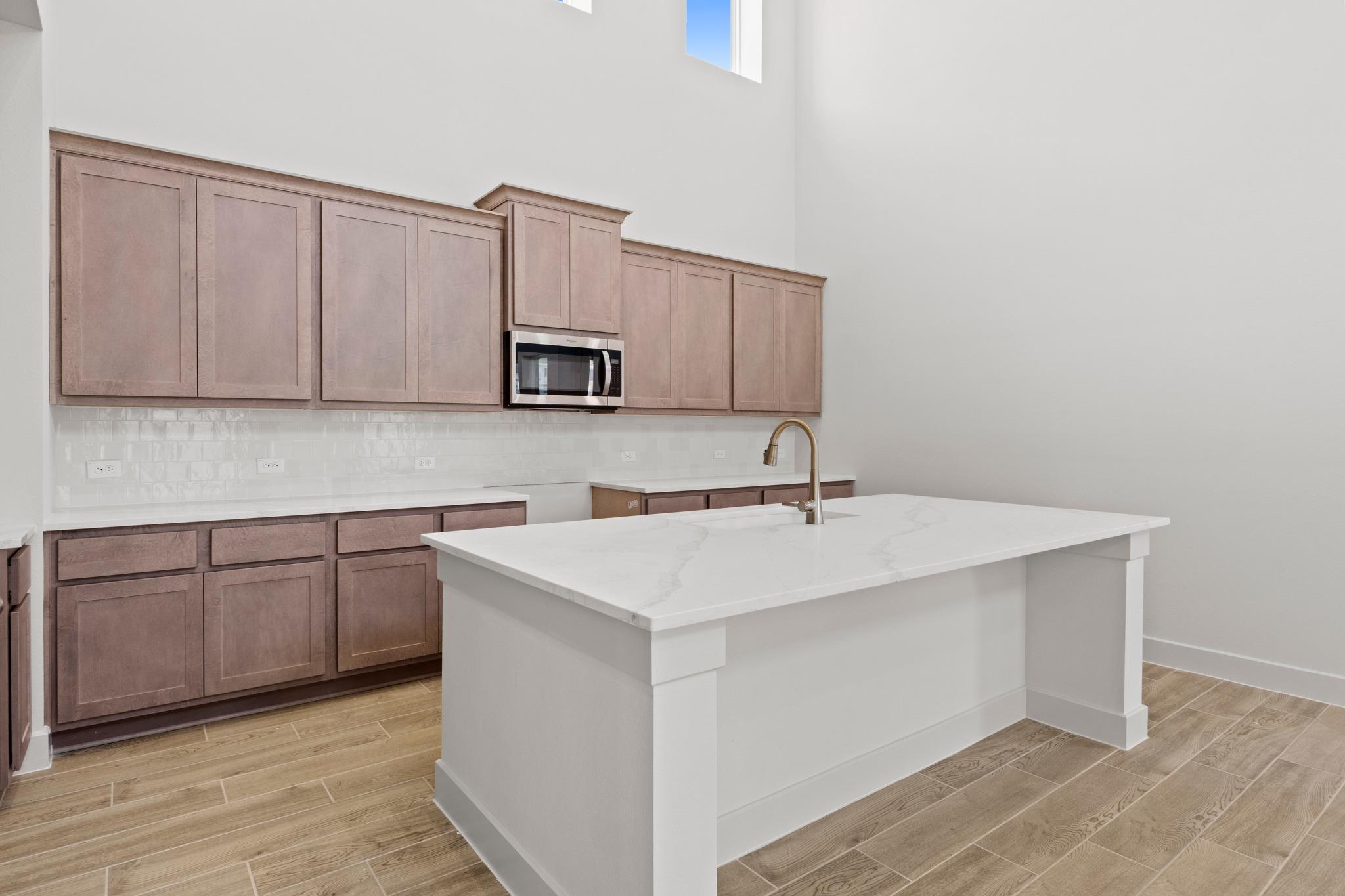 529  Buckaroo Dr, photo 5