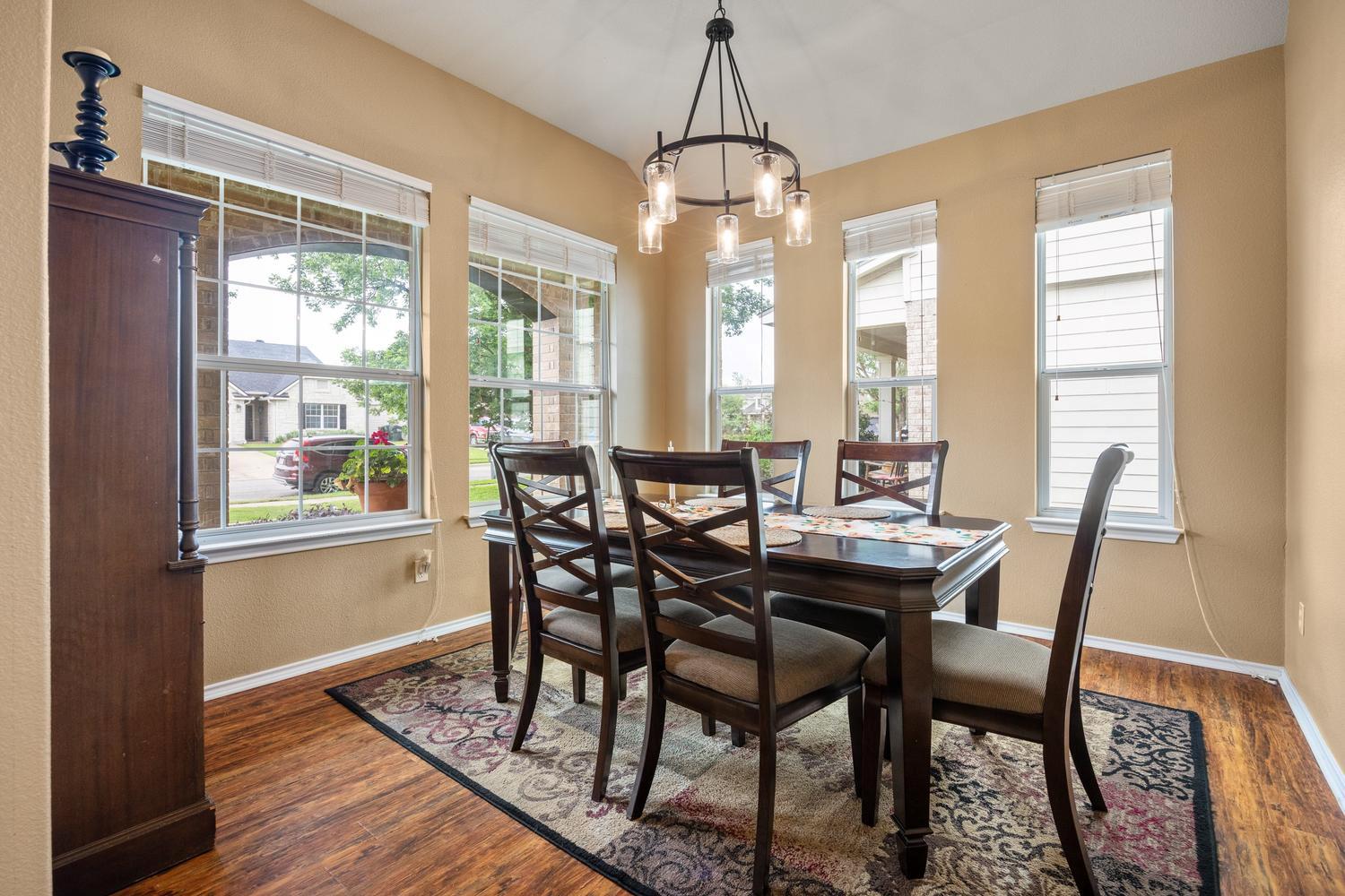 208  Birch Dr, photo 3