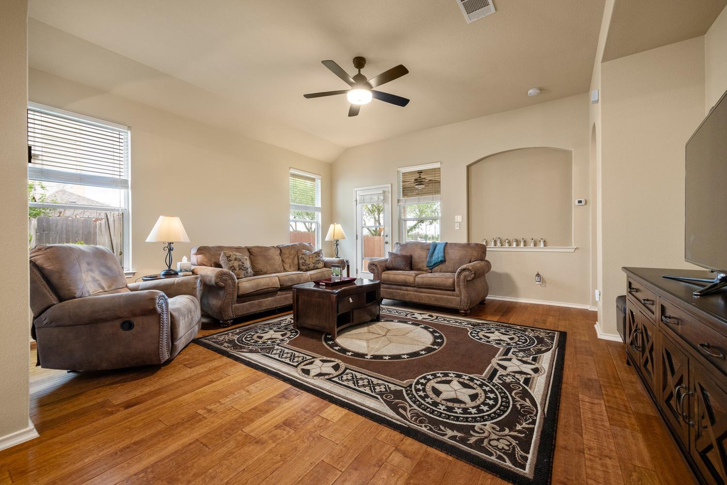 208  Birch Dr, photo 8