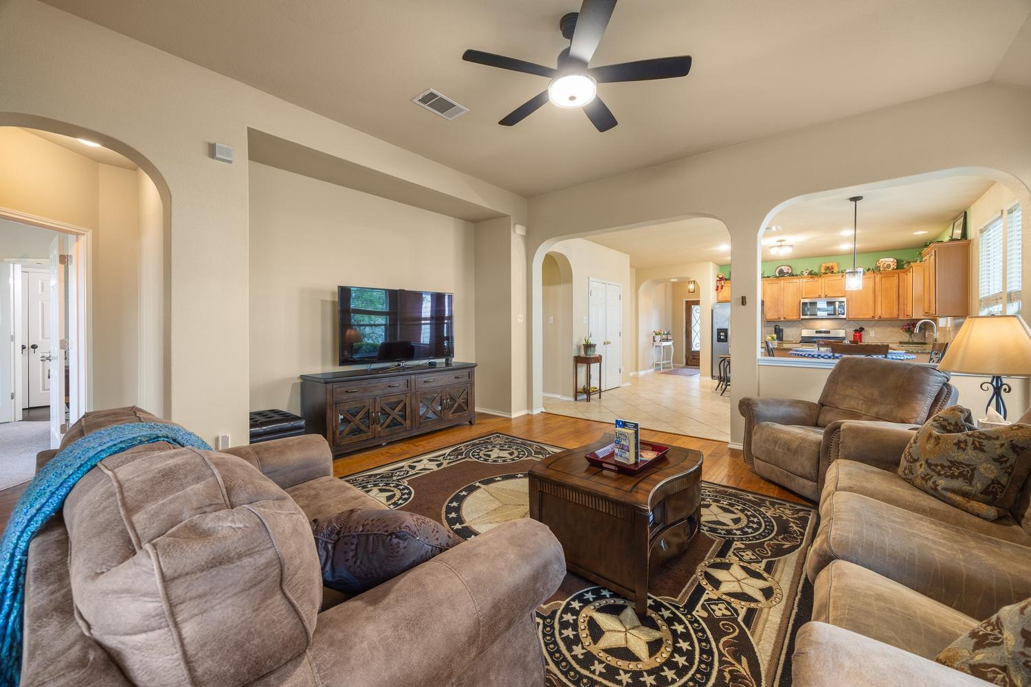 208  Birch Dr, photo 10