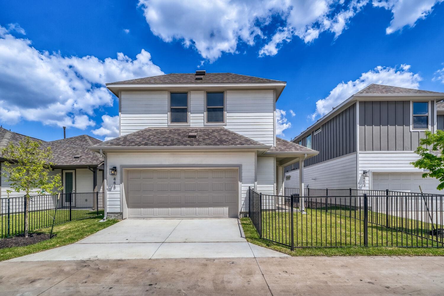 448  Burlington Dr, photo 4