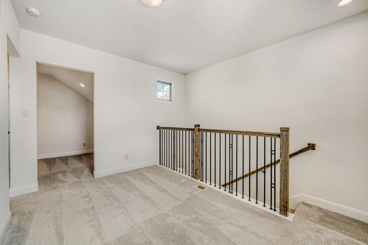 448  Burlington Dr, photo 5