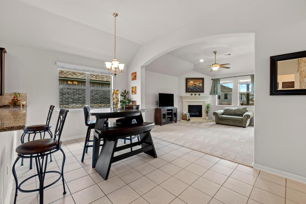 2204  Granite Hill Dr, photo 5