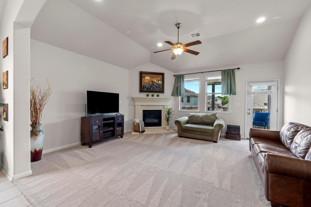 2204  Granite Hill Dr, photo 6