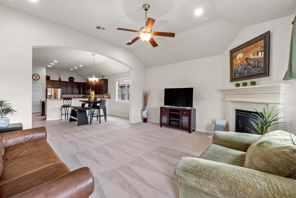 2204  Granite Hill Dr, photo 8