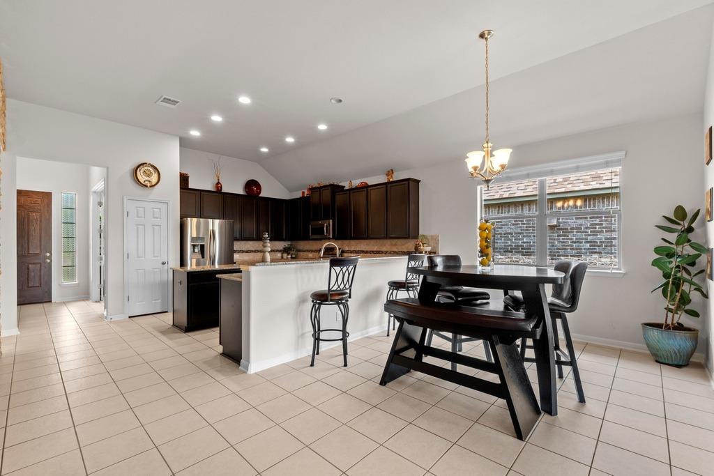 2204  Granite Hill Dr, photo 10