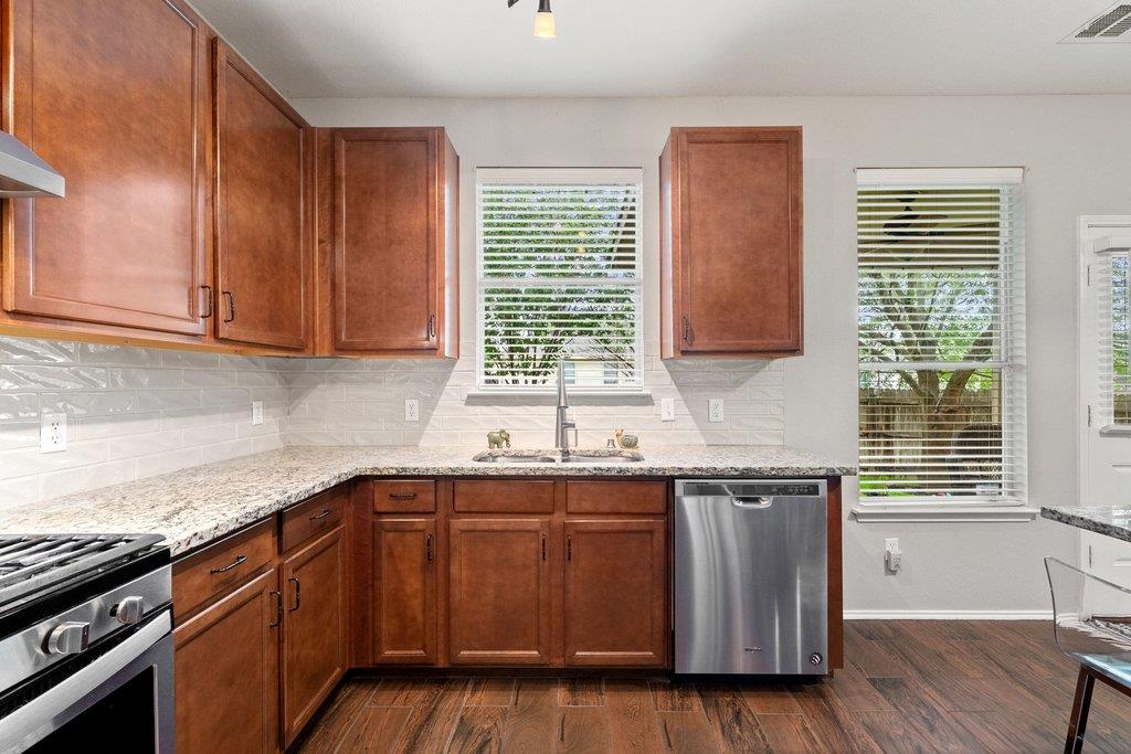 140  Wolfberry Path, photo 6
