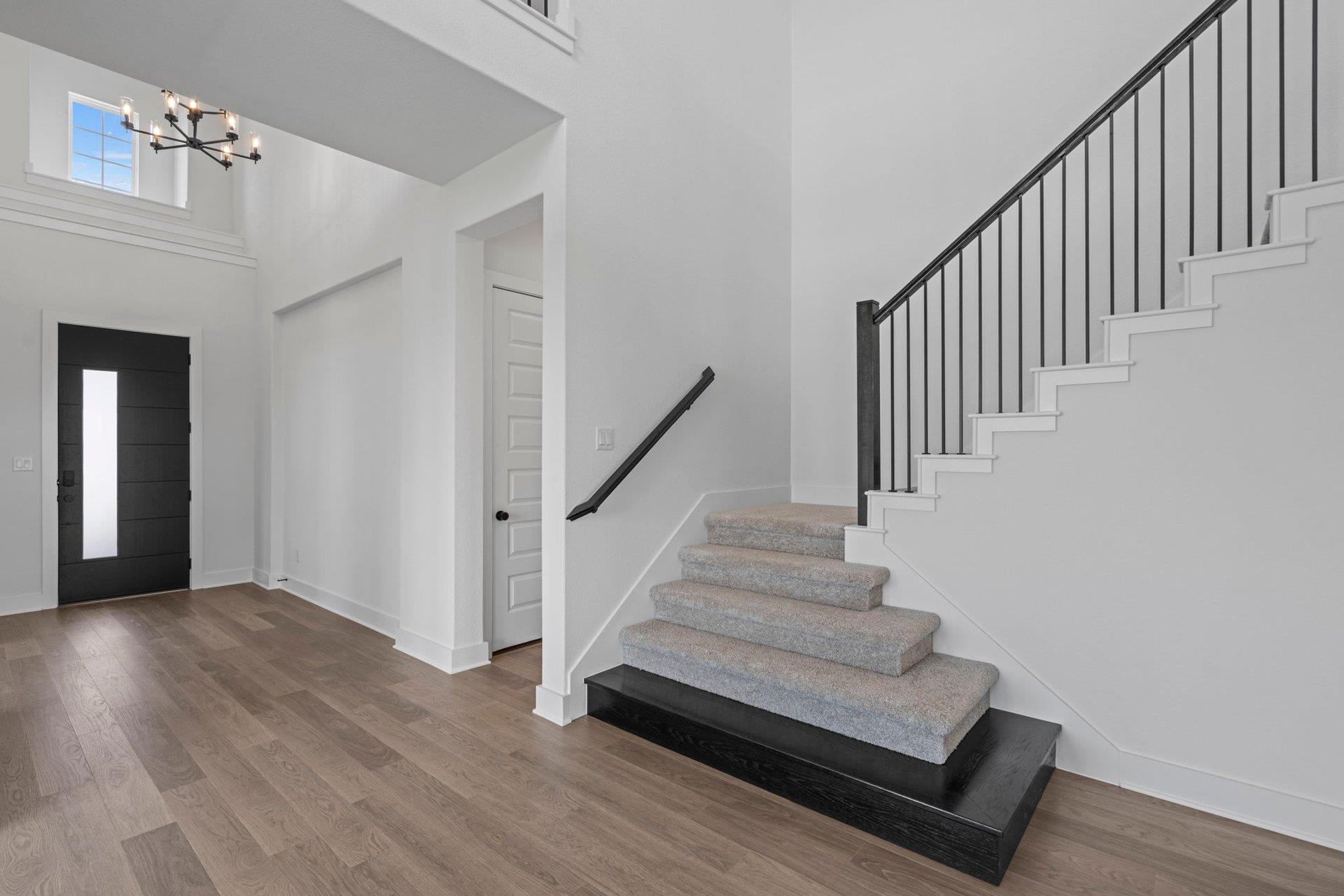 120 Clancy Dr photo 9
