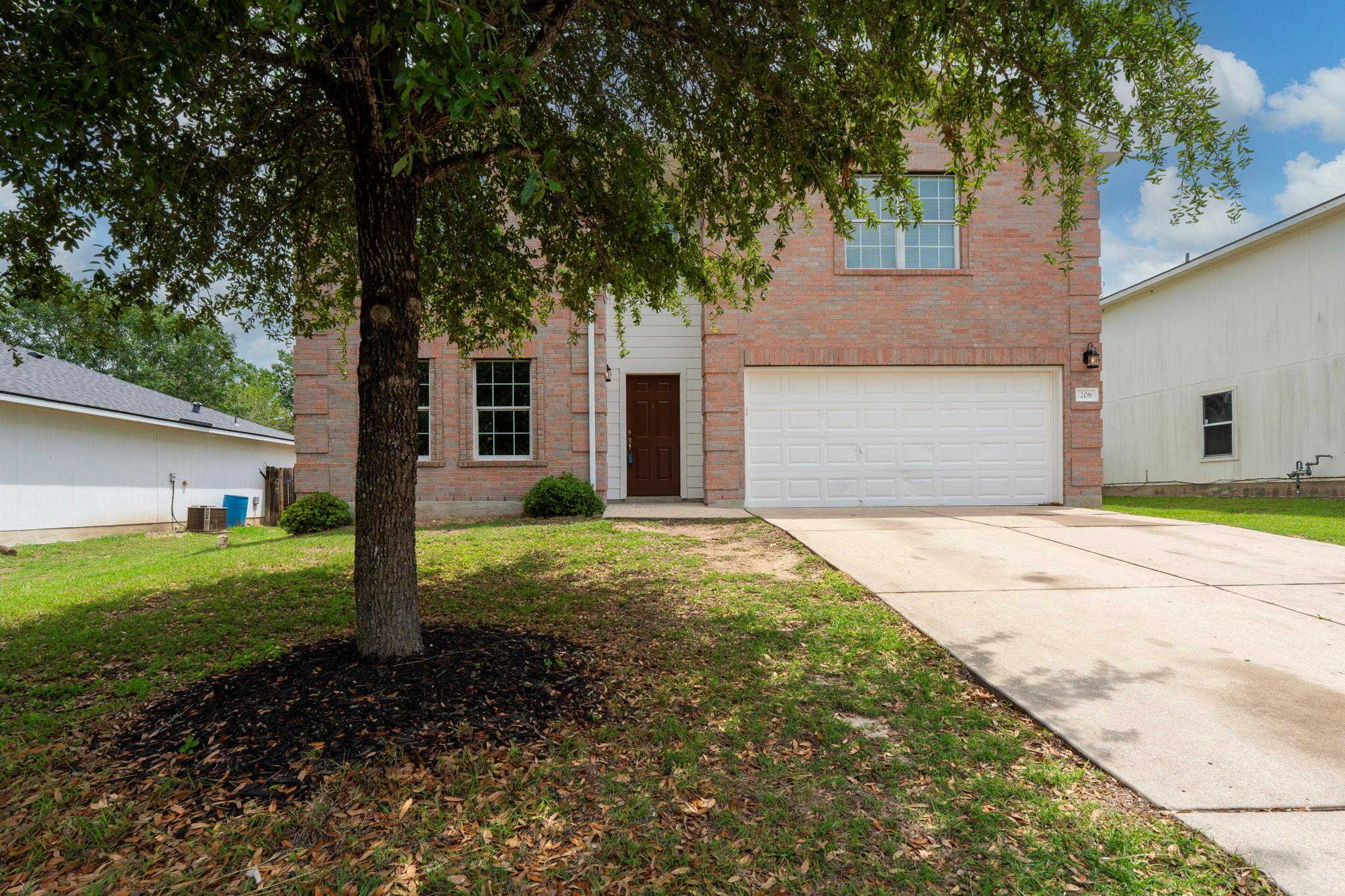 208  Dandelion Loop, photo 2