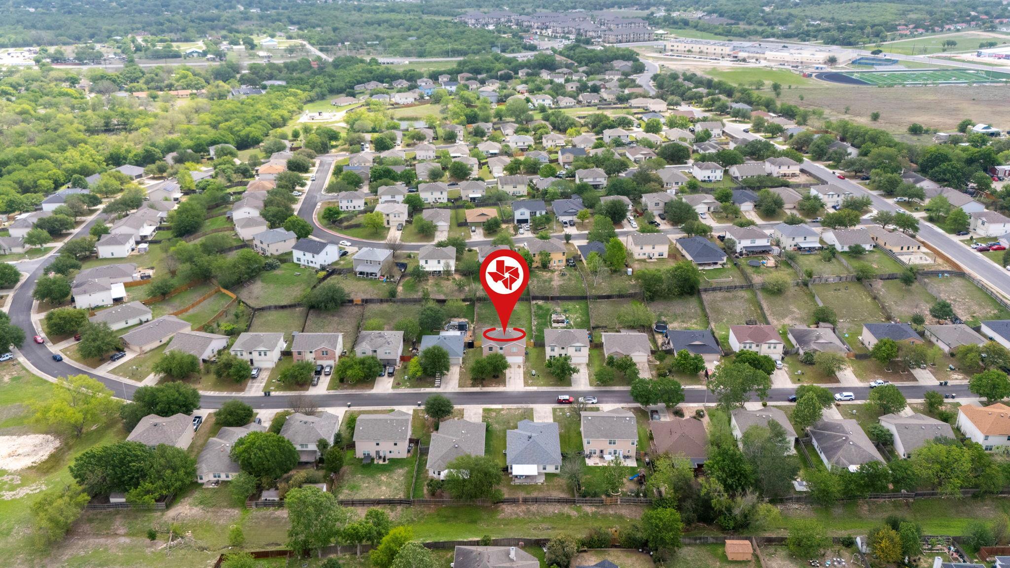 208  Dandelion Loop, photo 3