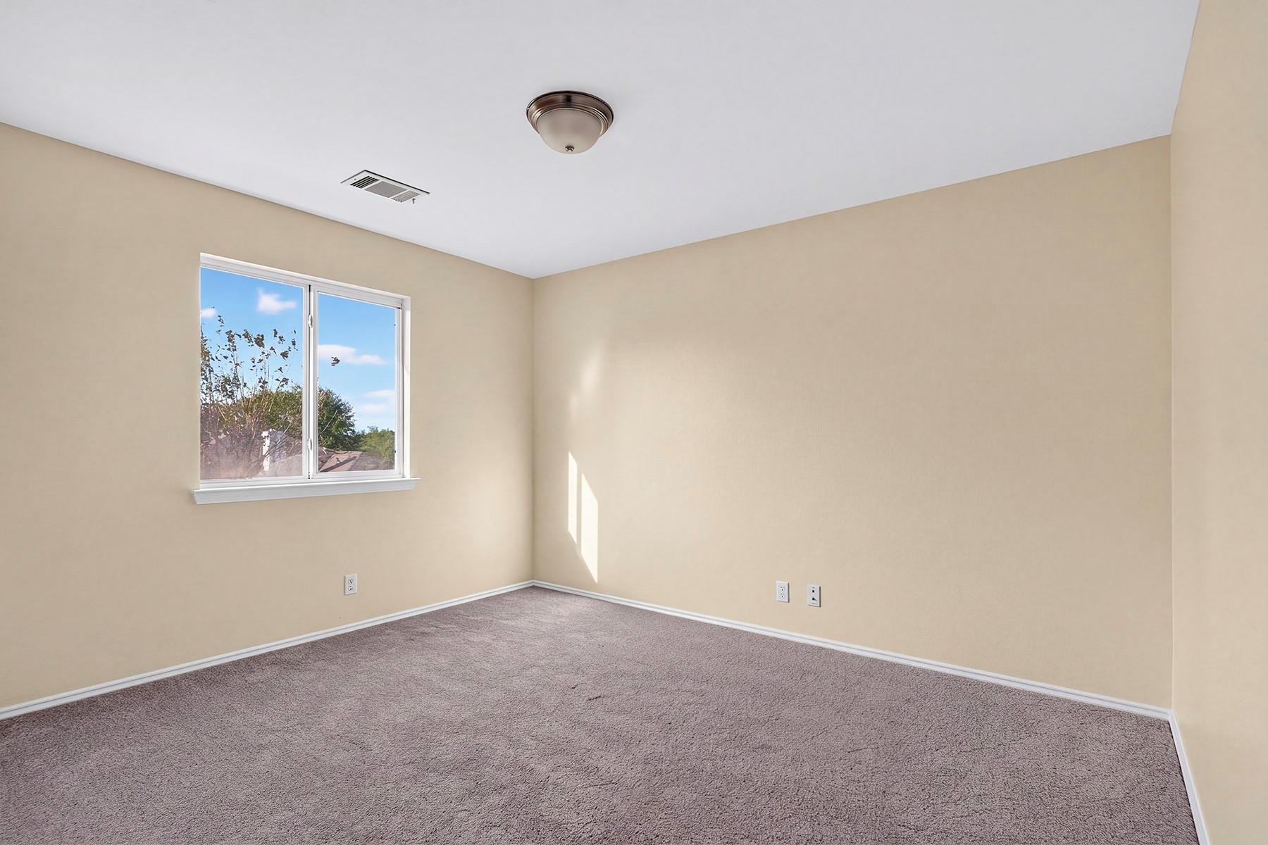 172  Discovery None, photo 12