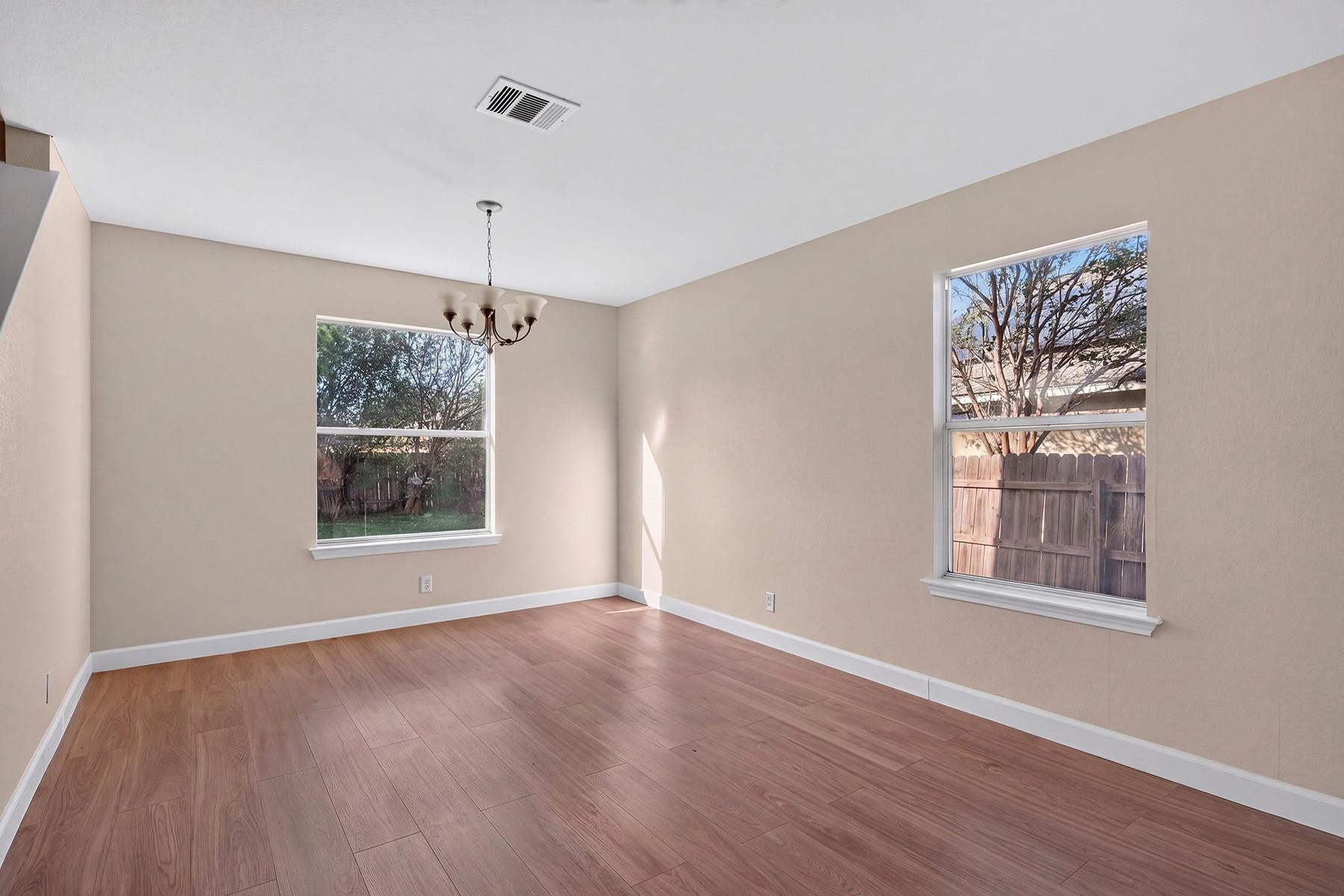 172  Discovery None, photo 7