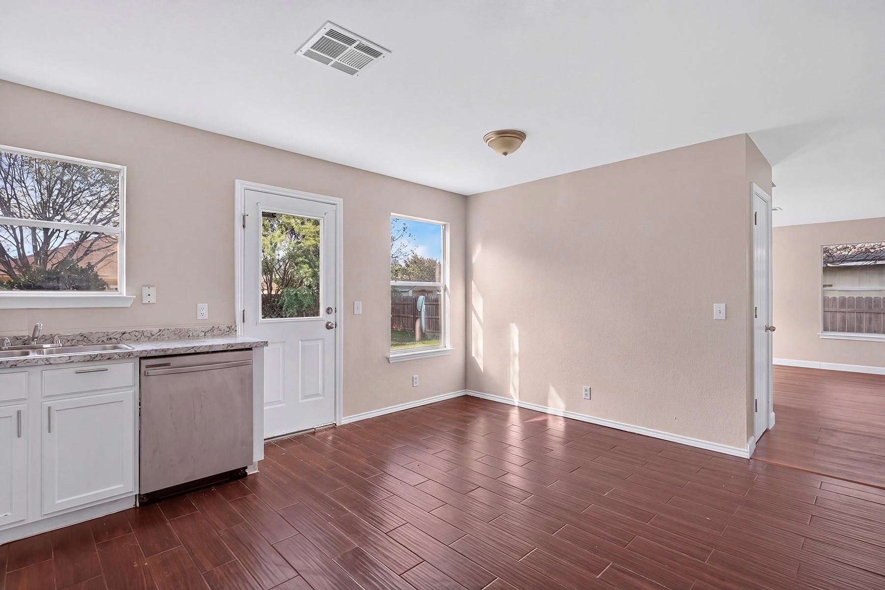 172  Discovery None, photo 9