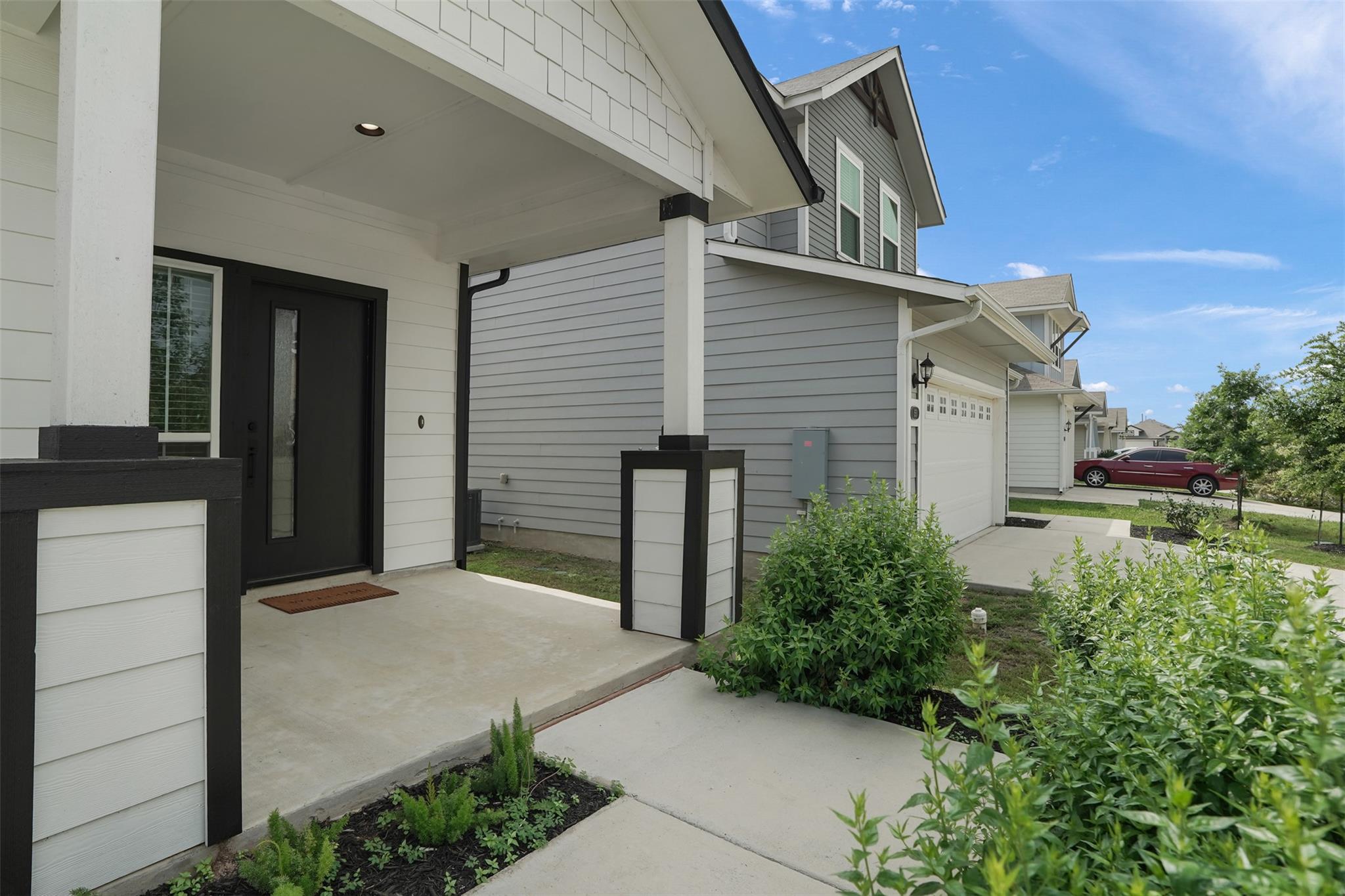 147  Heather Glen Way, photo 2