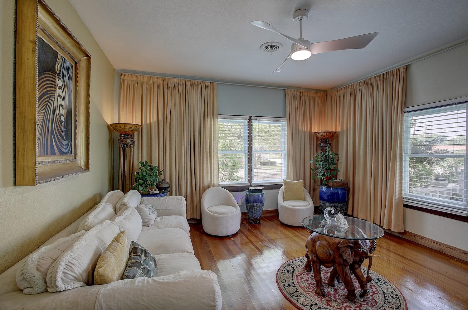 1903 S Austin Ave, photo 2