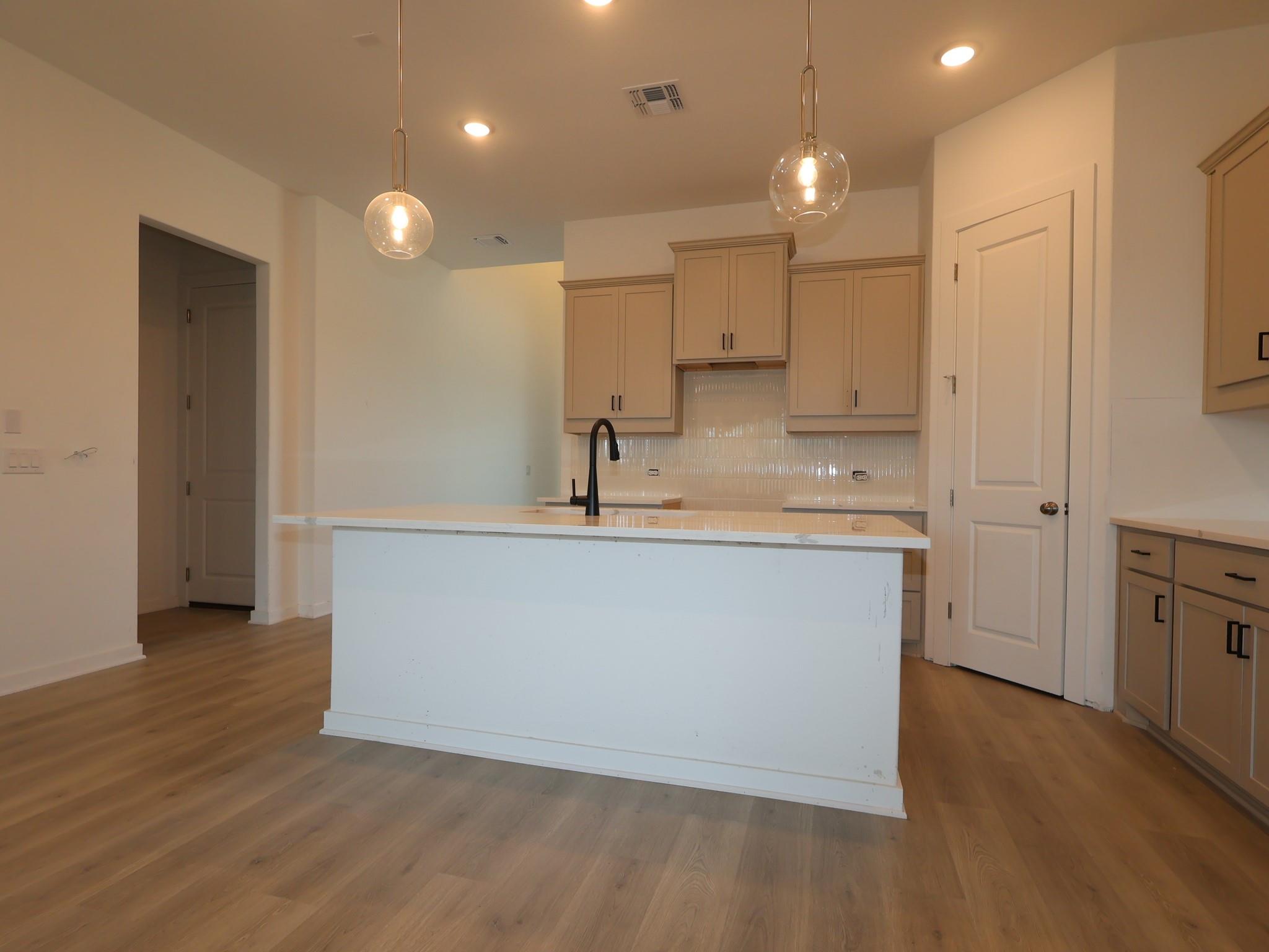 261  Callahan Loop, photo 11