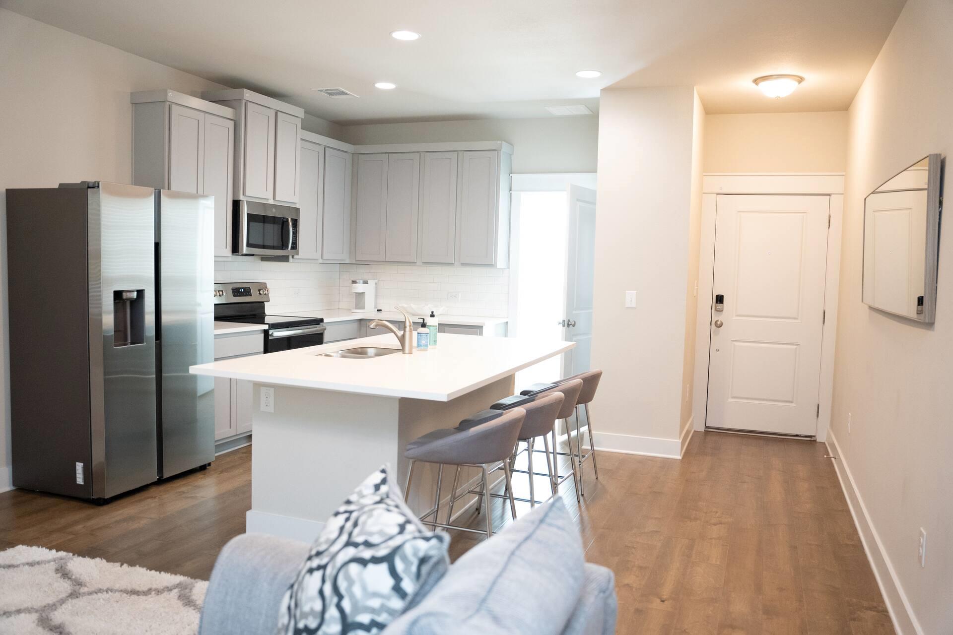 13501  Metric Blvd  #15, photo 3
