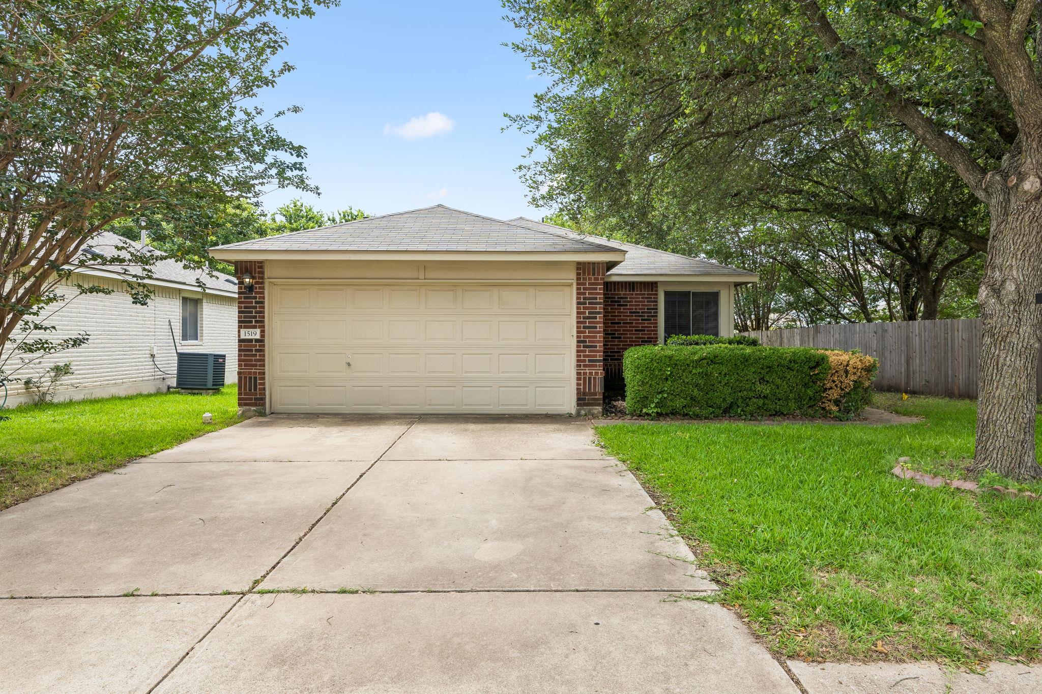 1519  Miss Allisons Way, photo 2