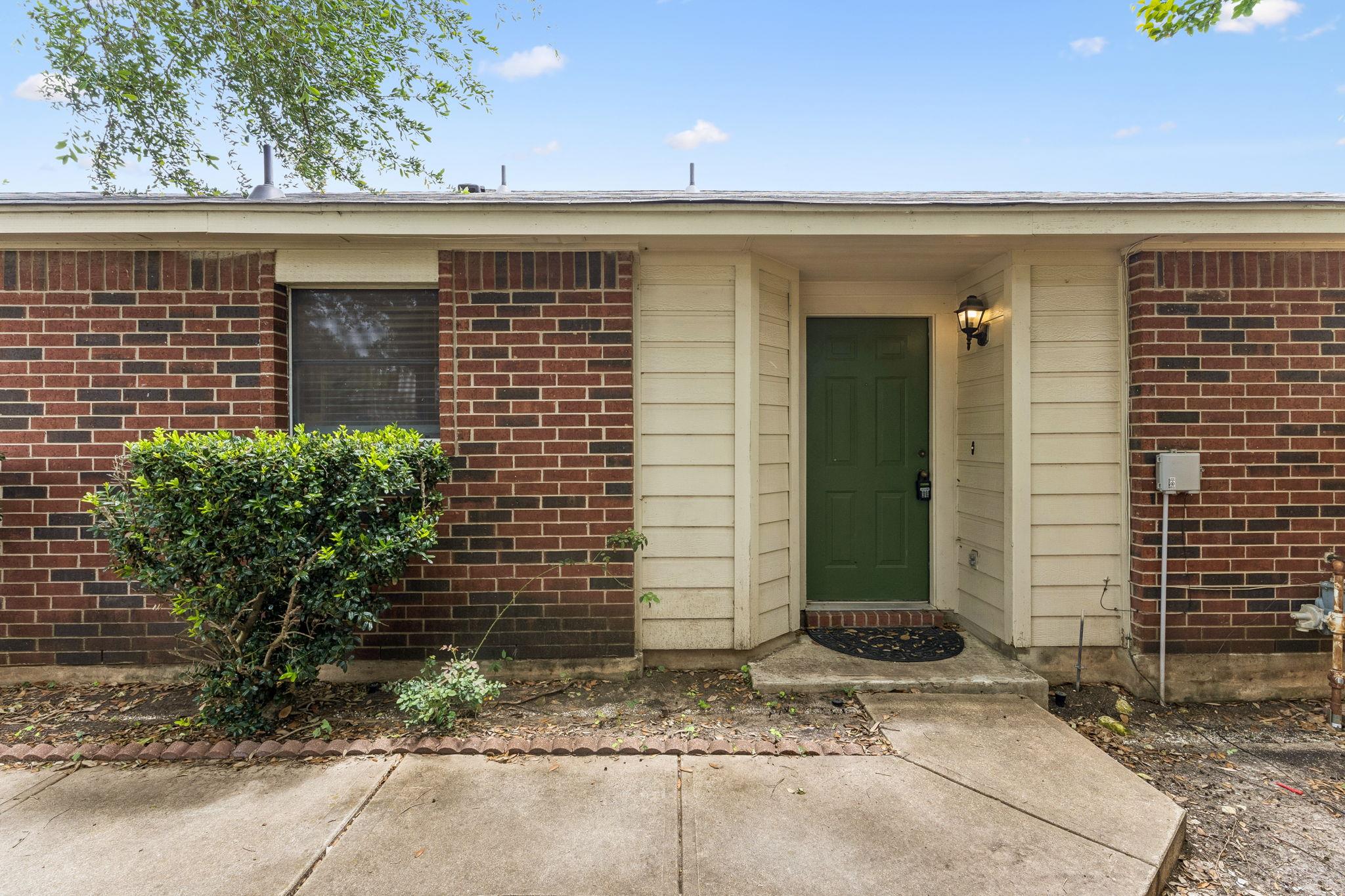 1519  Miss Allisons Way, photo 3