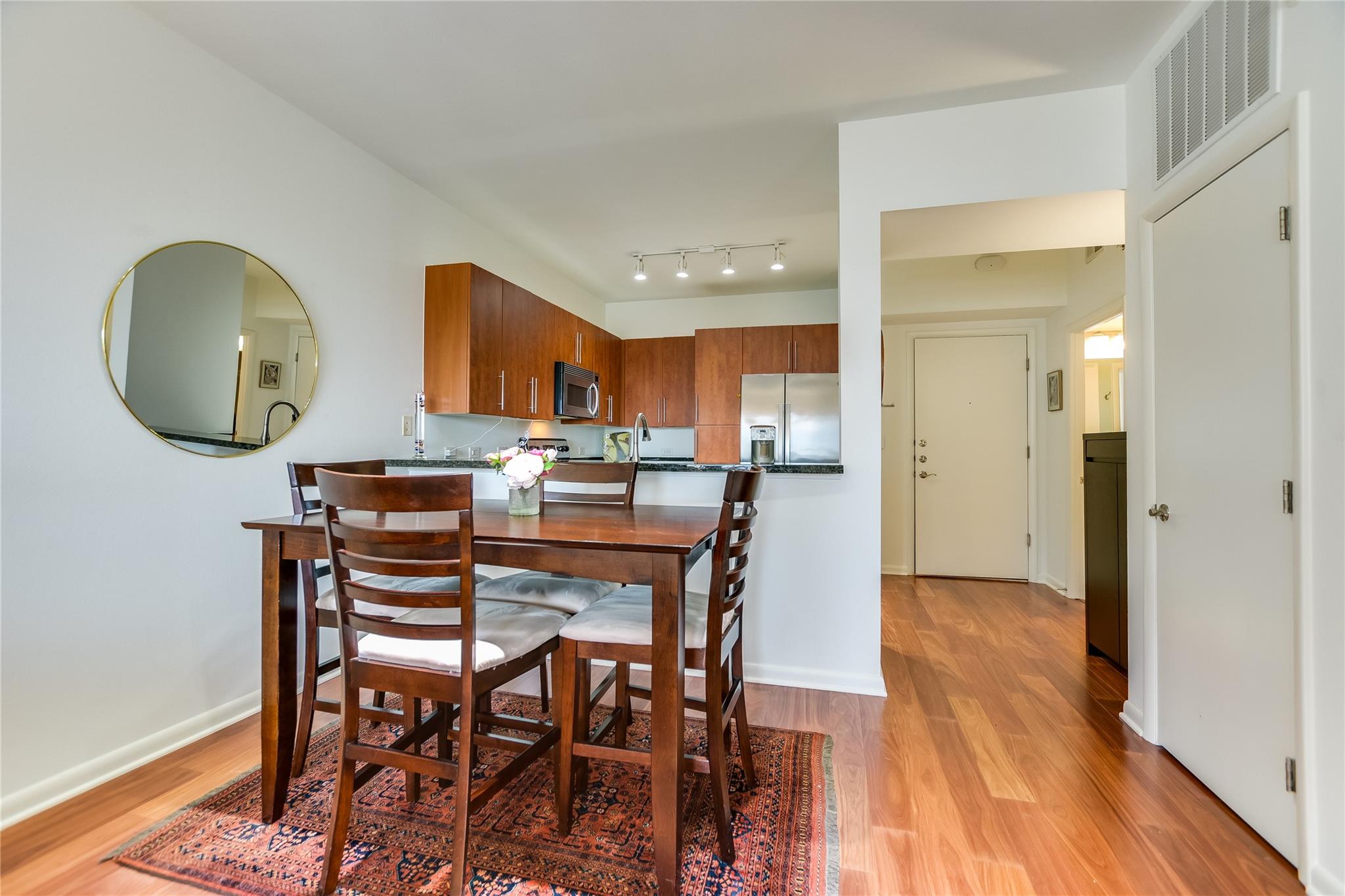 54  Rainey St  #811, photo 6