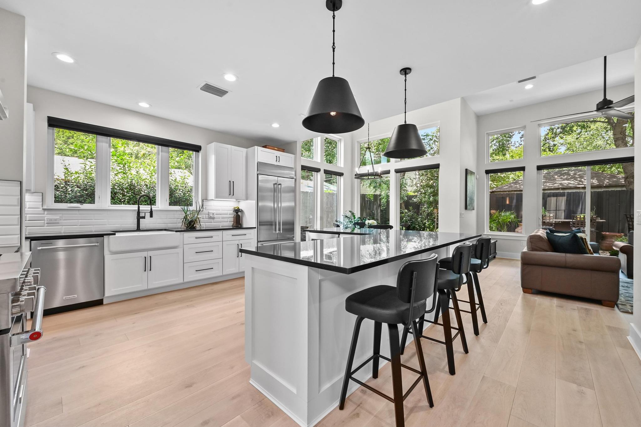 2326  Santa Rosa St, photo 1