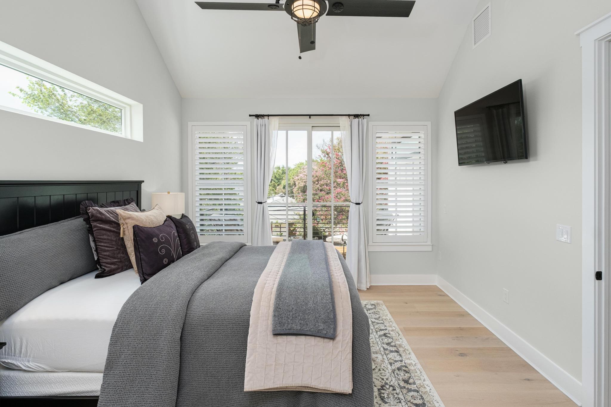 2326  Santa Rosa St, photo 9