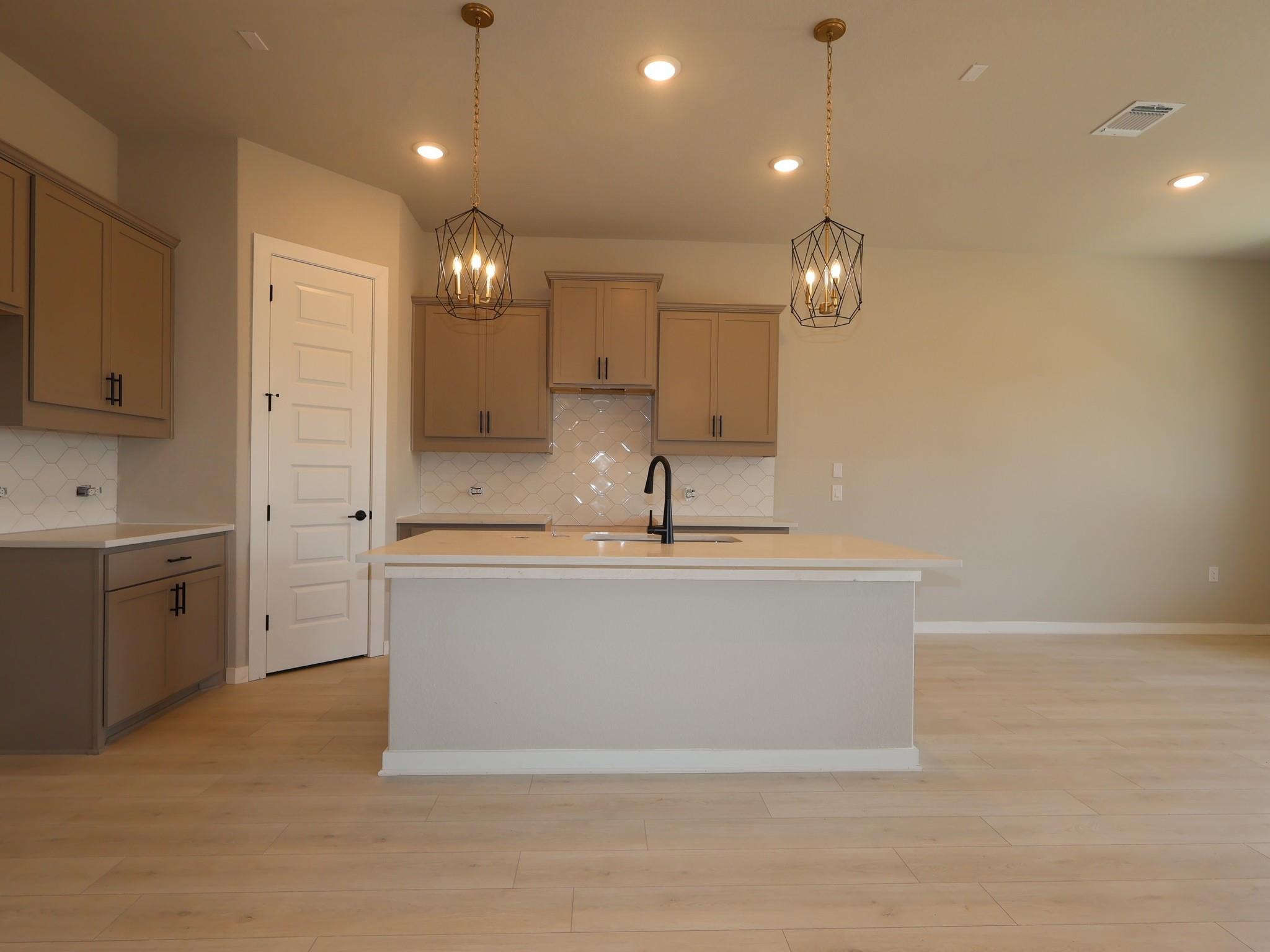 275  Callahan Loop, photo 7