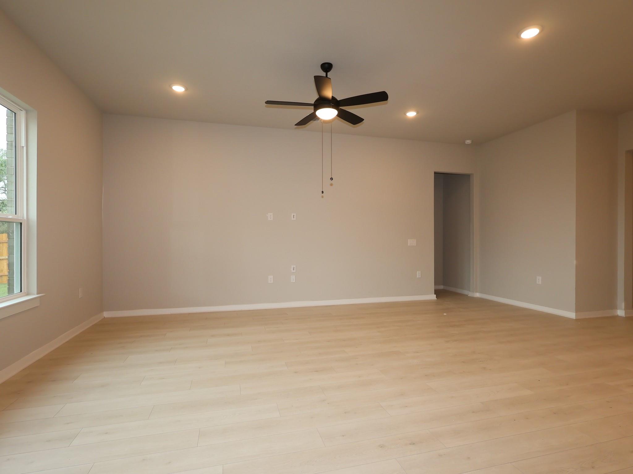 275  Callahan Loop, photo 9