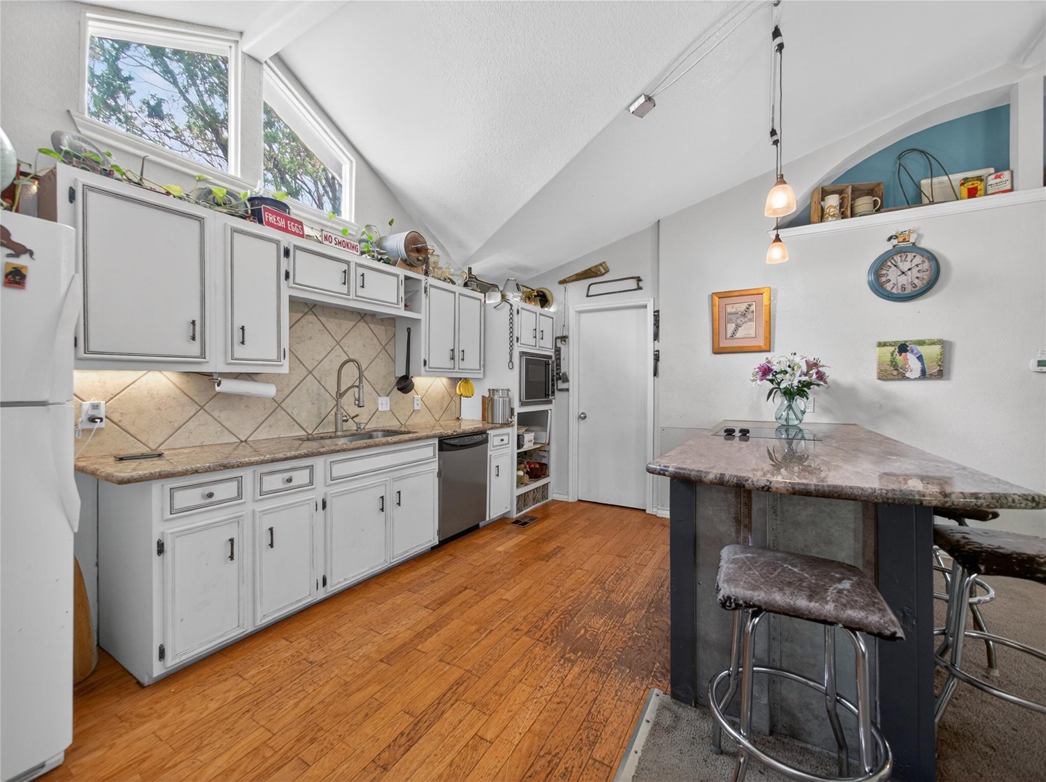 24203  Fulkes Rd, photo 8