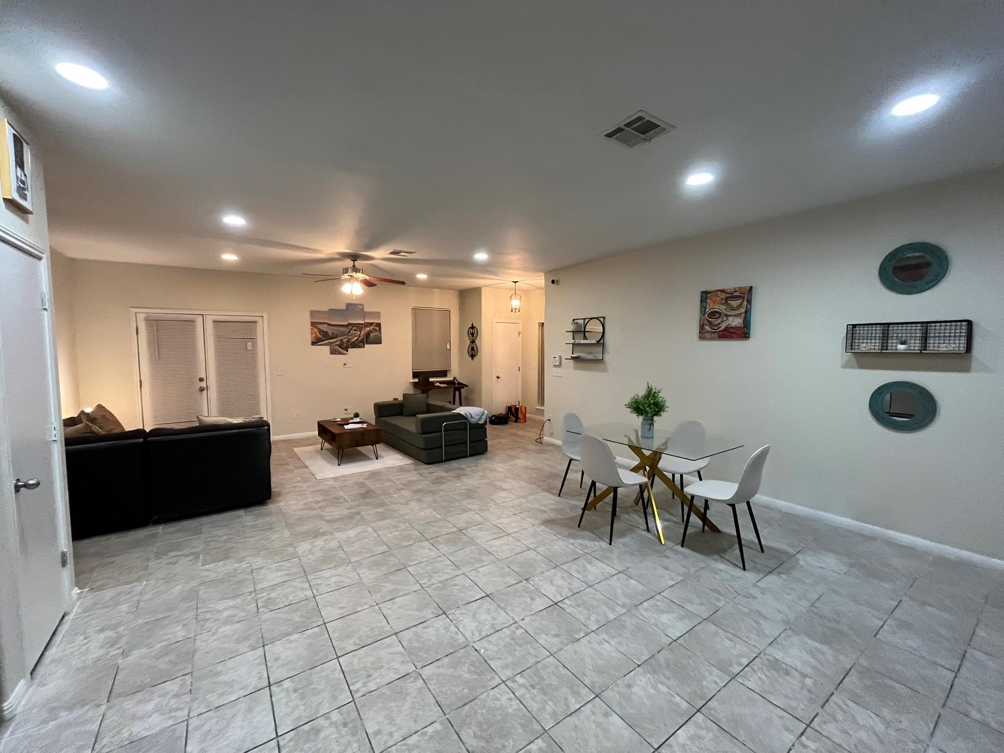 587  Twisted Oaks Ln, photo 11