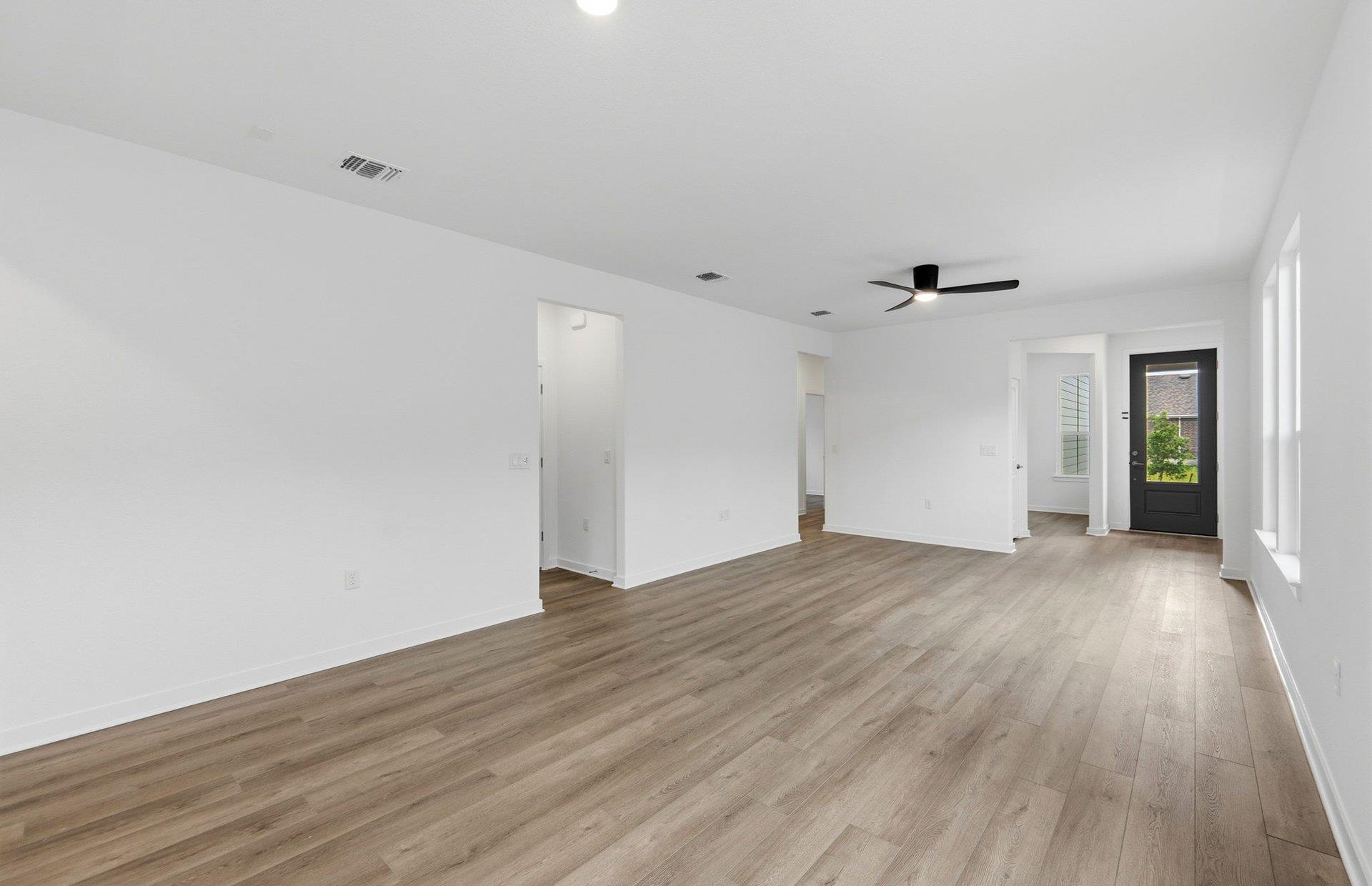 1002  Martingale St, photo 7
