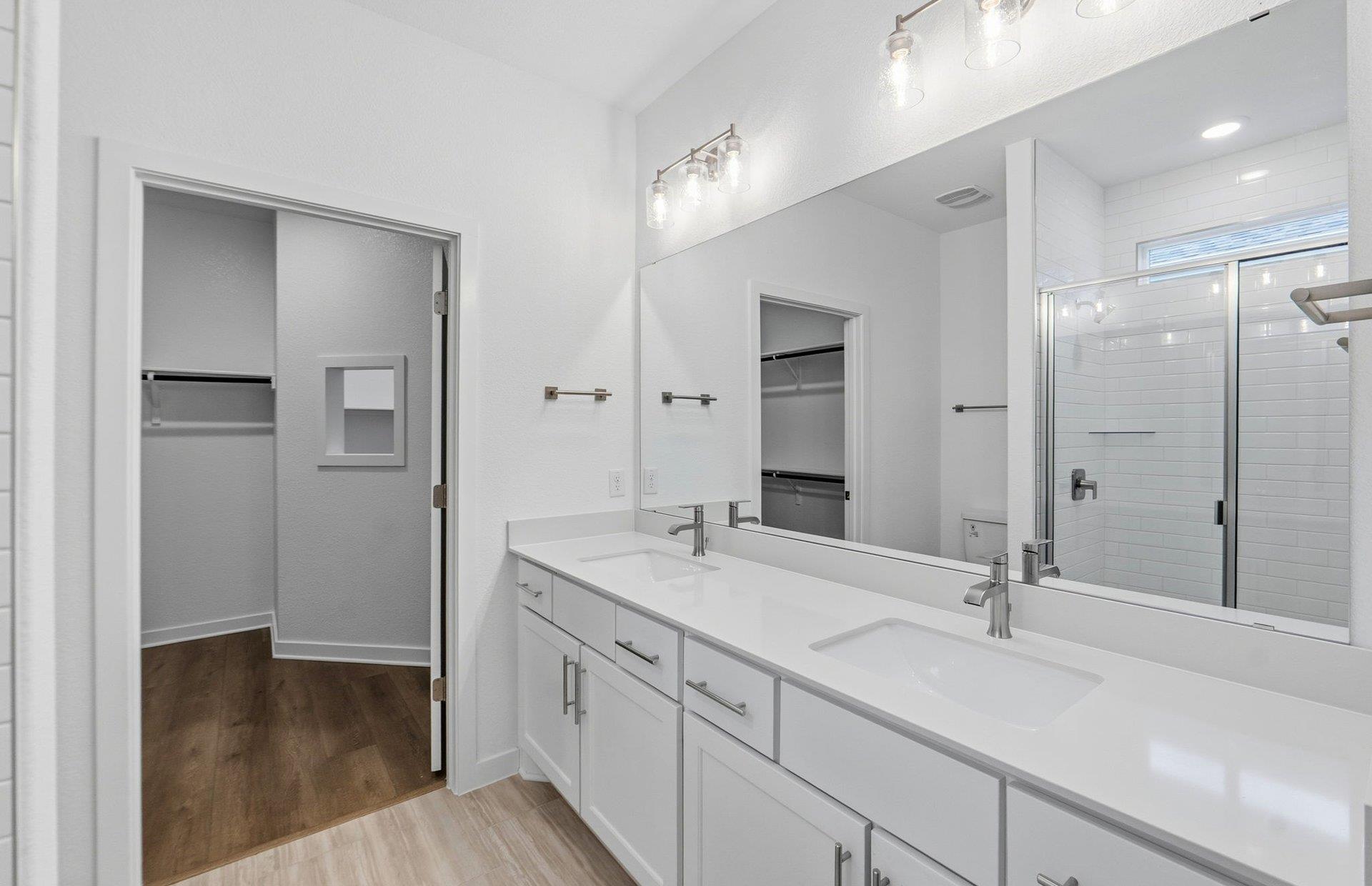 1002  Martingale St, photo 10