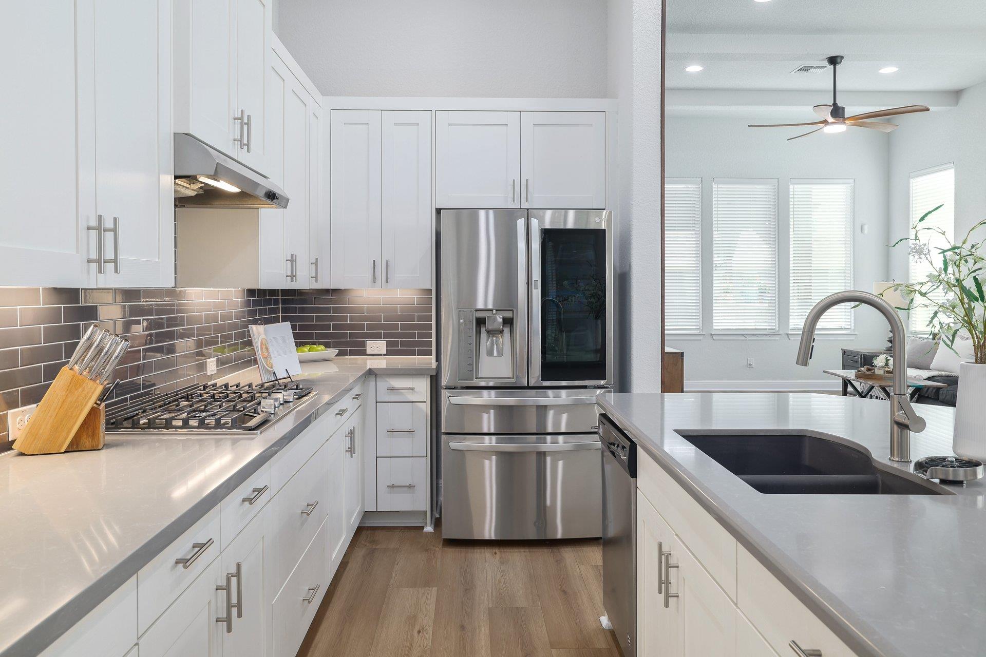 213  Encore Dr, photo 8