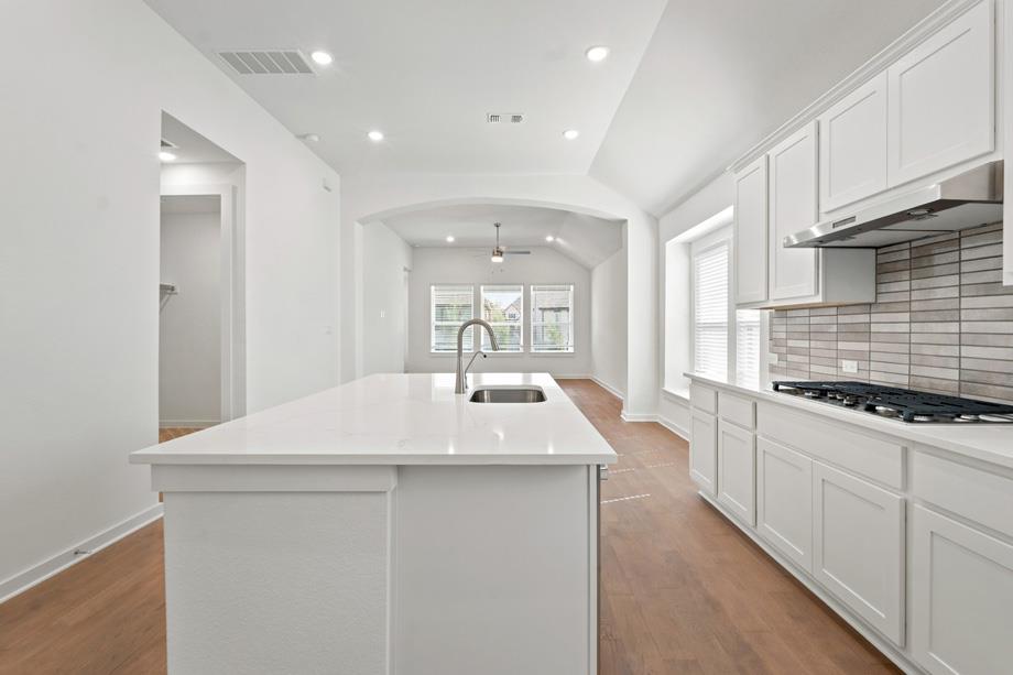 125  Three Oaks Ln, photo 6