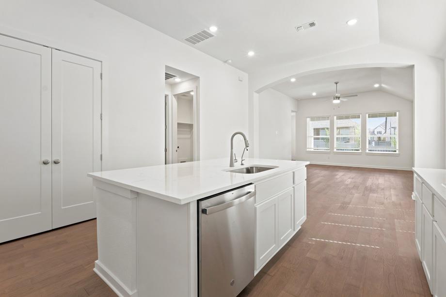 125  Three Oaks Ln, photo 7