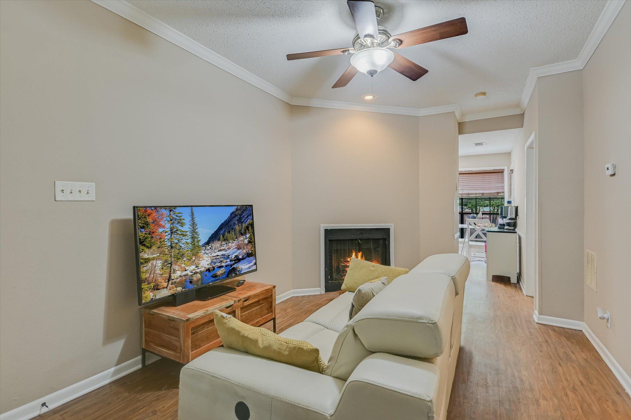 715 W 22nd 1/2 St  #204, photo 8