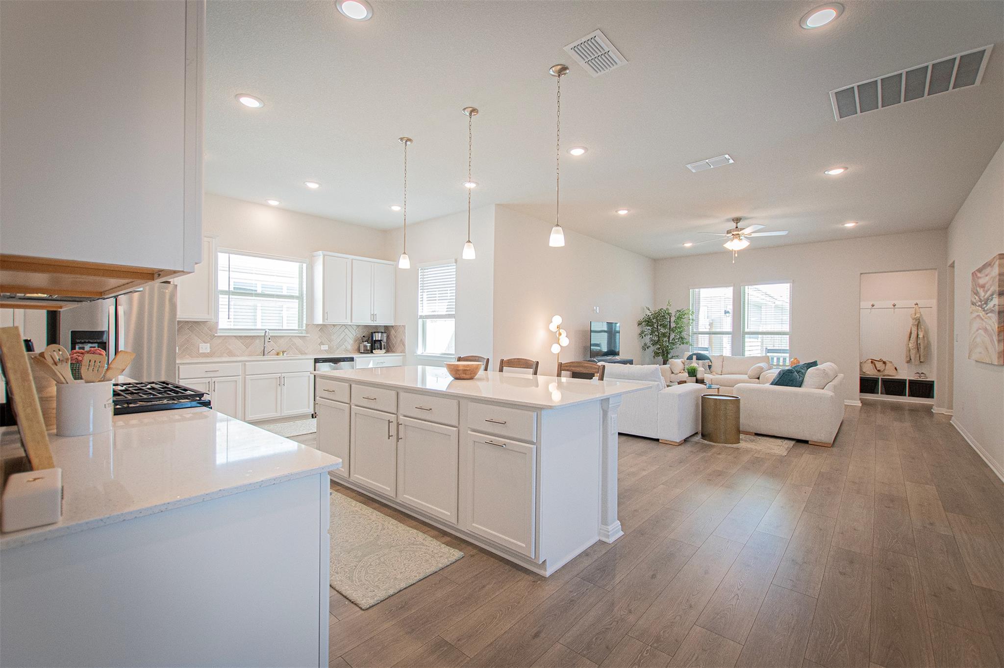 249  Treadwell Ln, photo 9