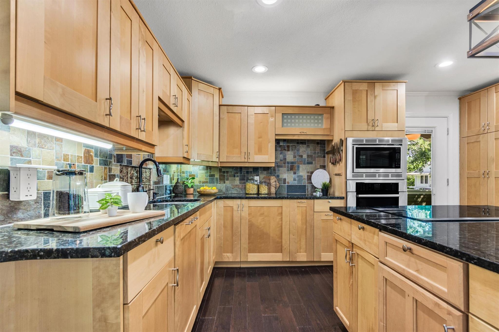 1806  Eubank St, photo 12