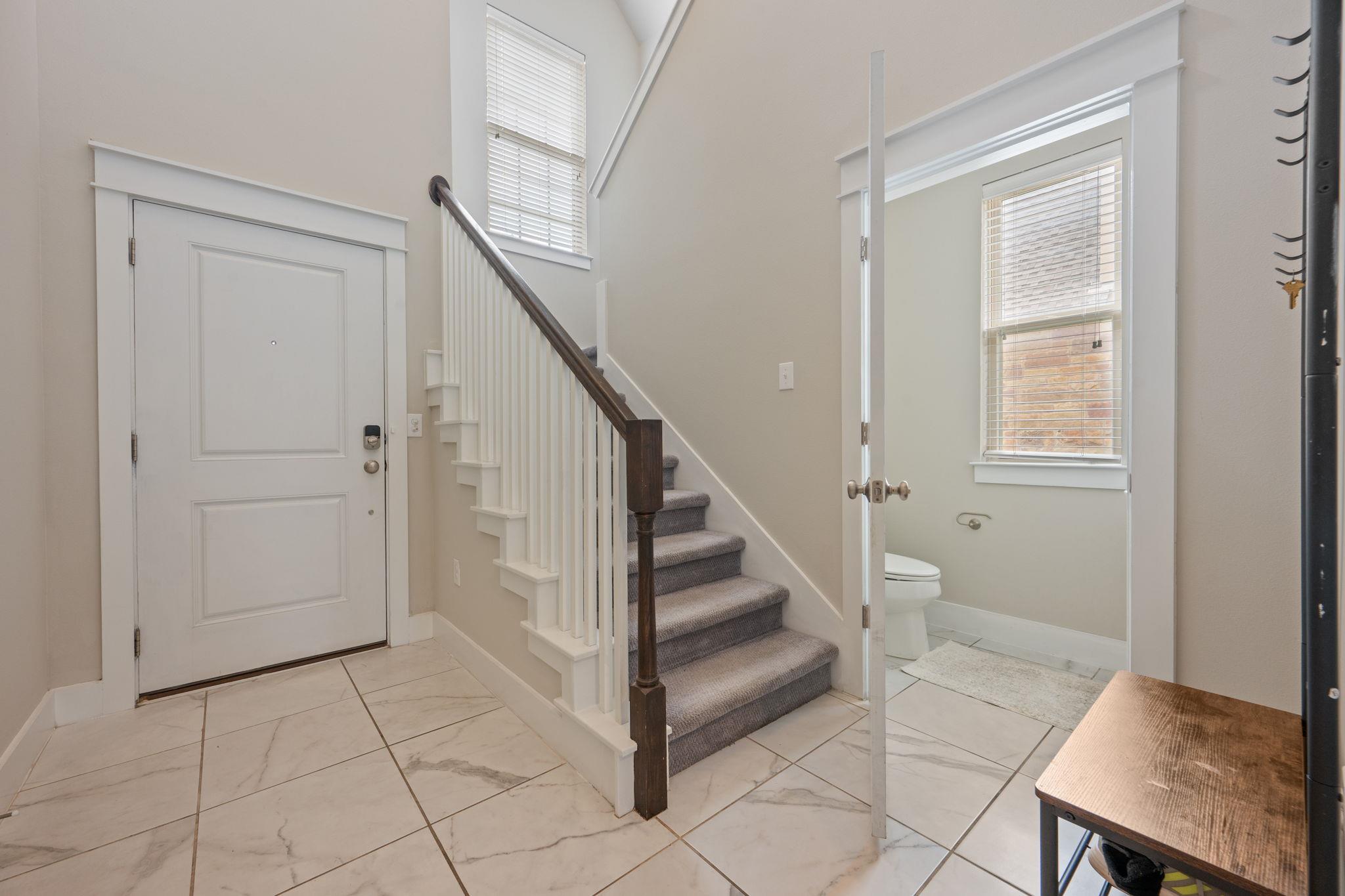 13501  Metric Blvd  #14, photo 11