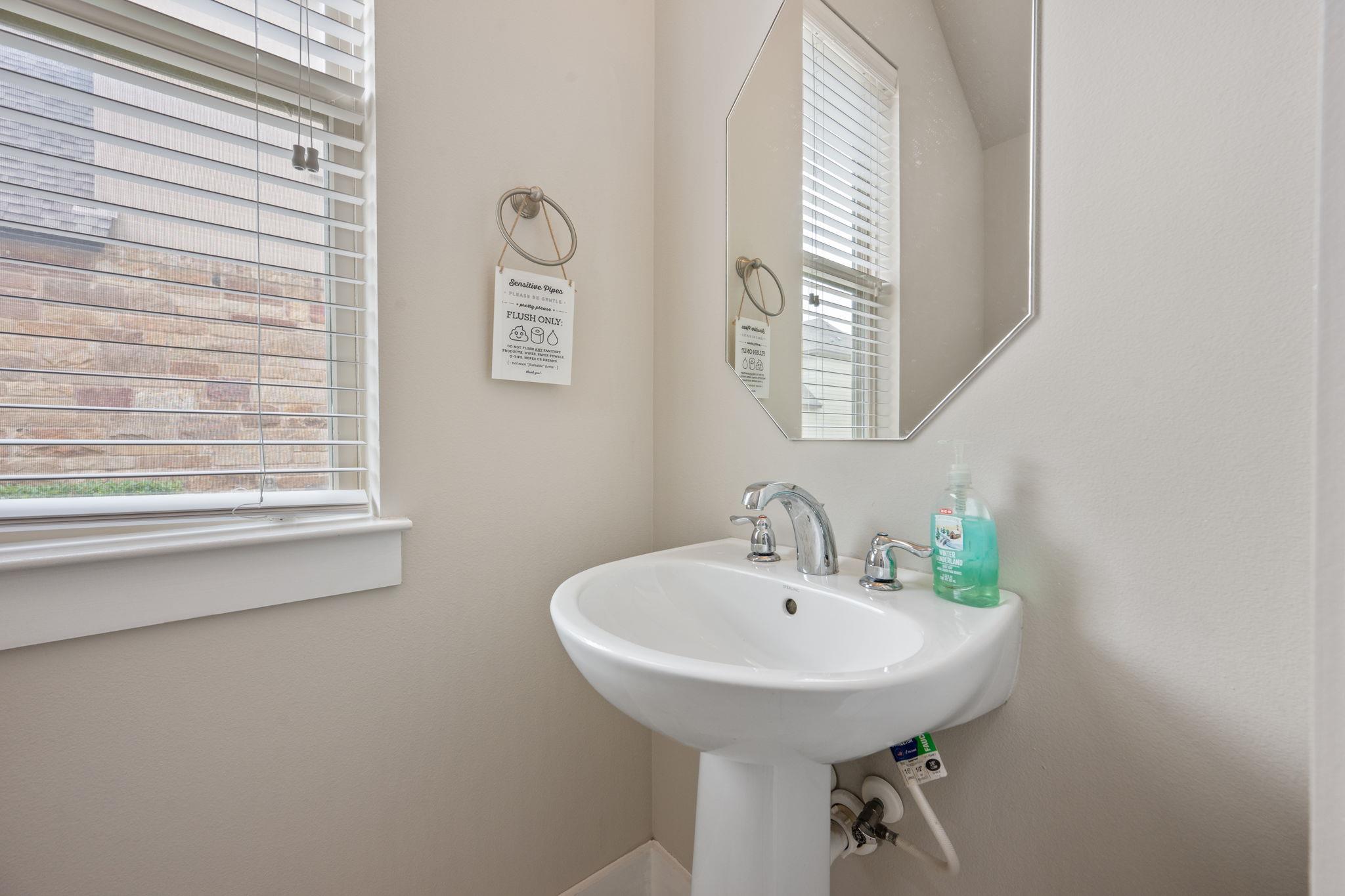 13501  Metric Blvd  #14, photo 12