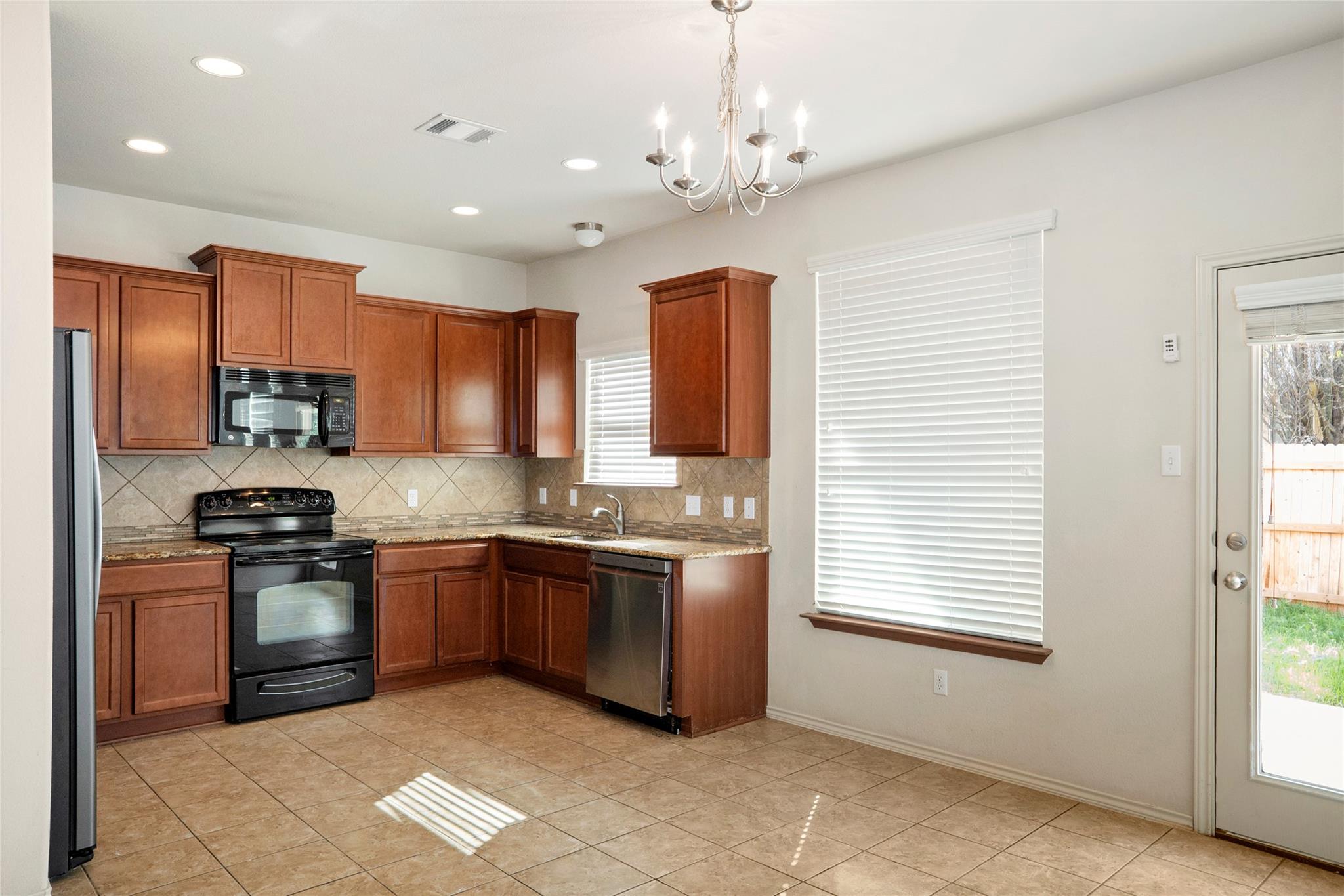 212  Foster Ln, photo 6