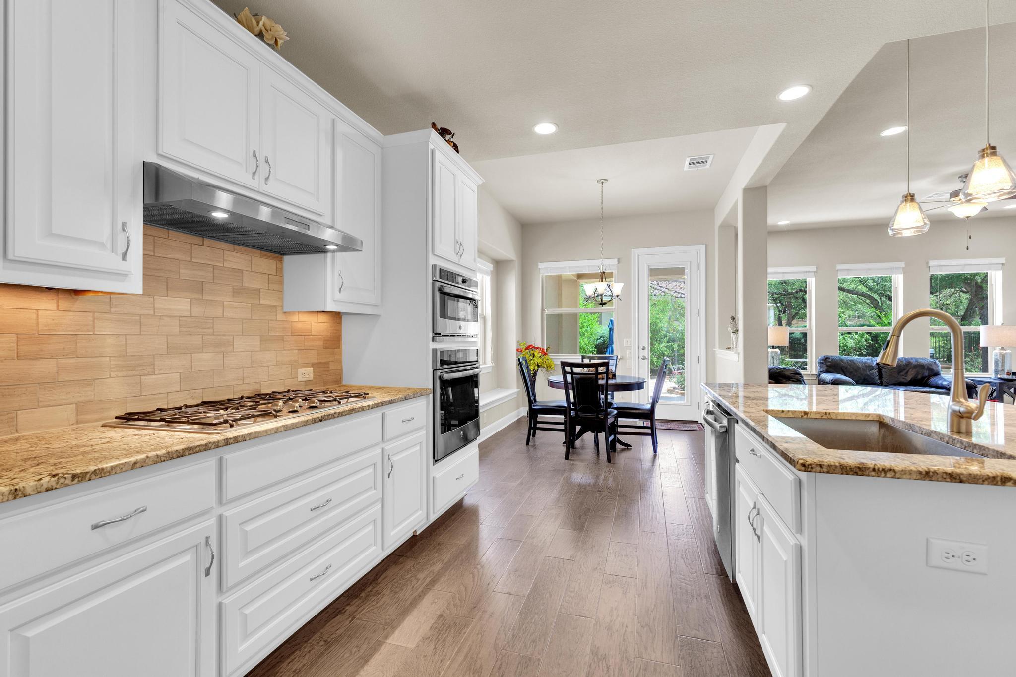 11904  Viscaya Way, photo 9