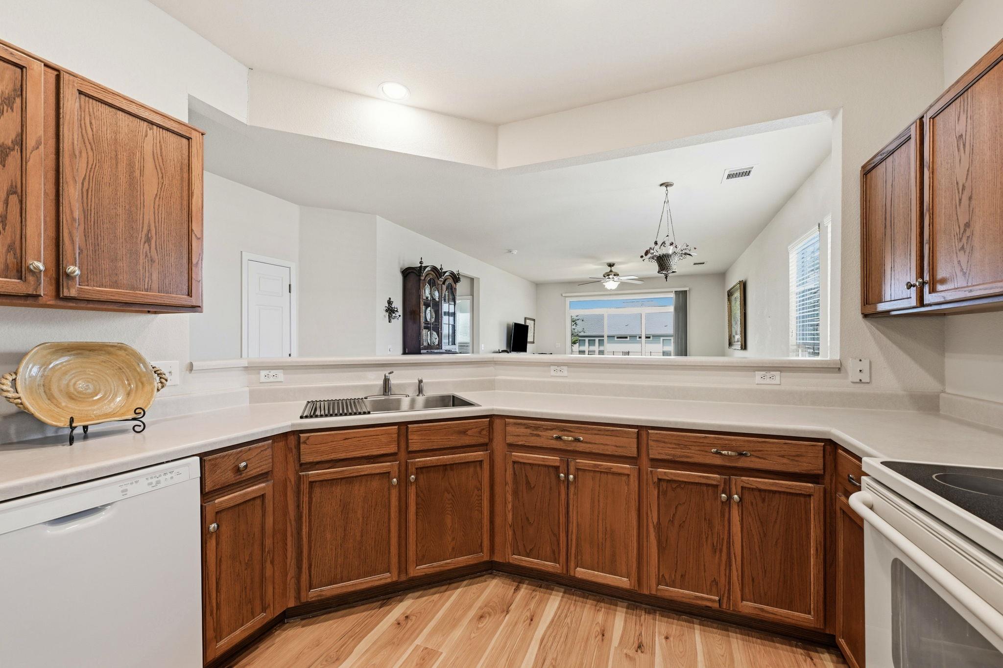 120  Bowie Cir, photo 4